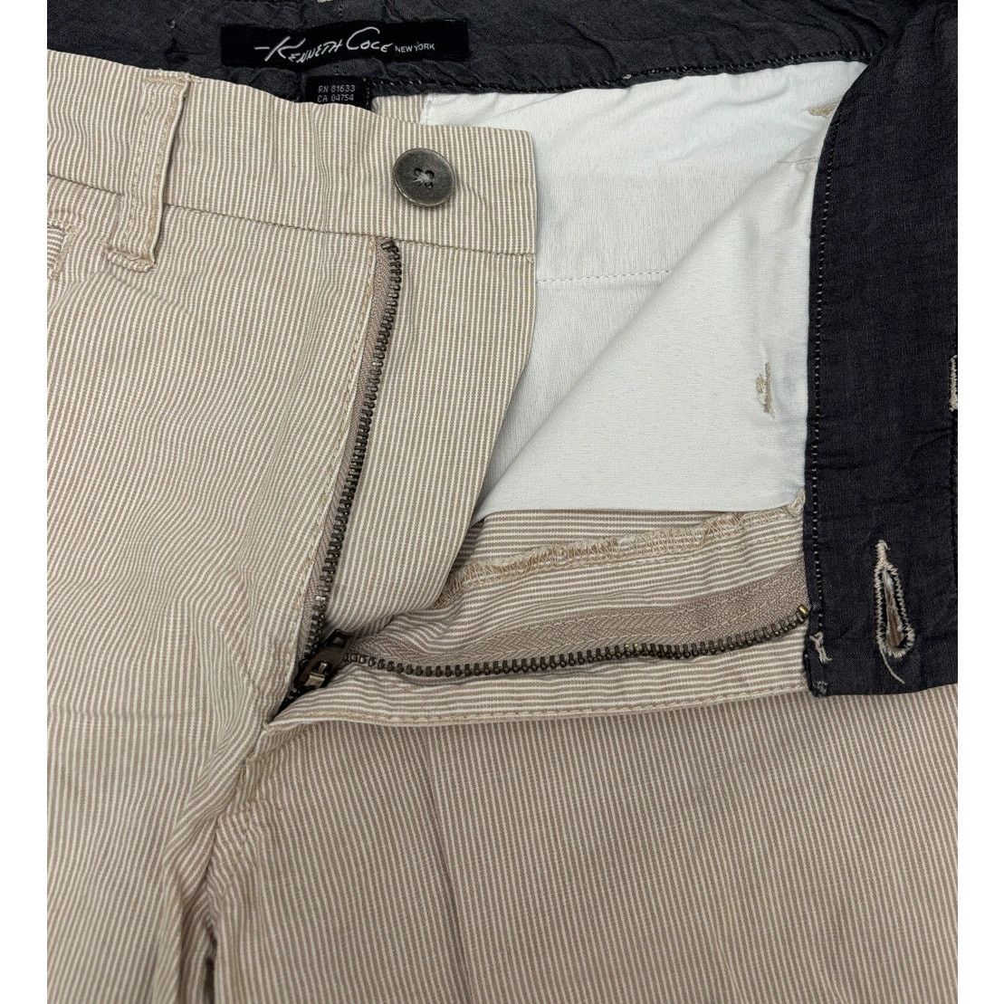 Kenneth Cole KENNETH COLE Men's Size 28 Pinstripe Flat Front 10" Shorts Size US 28 / EU 44 - 7 Thumbnail