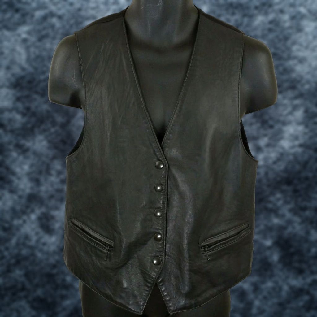 Vintage VINTAGE First Issue Womens Leather Vest Biker Snap Zipper Pockets Medium Black Vest 90s Made In USA Size M / US 6-8 / IT 42-44 - 1 Thumbnail