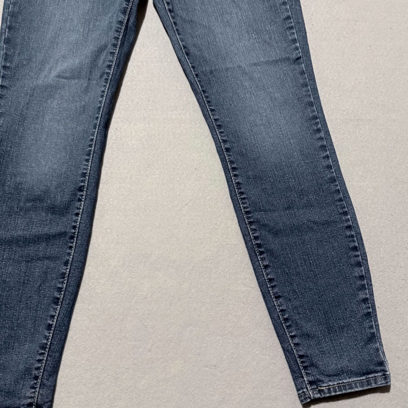 Levi's VINTAGE Signature by Levi Strauss Gold Totally Shaping Pull-On Skinny Jeans Women's - 4S Size 27" / US 4 / IT 40 - 6 Thumbnail