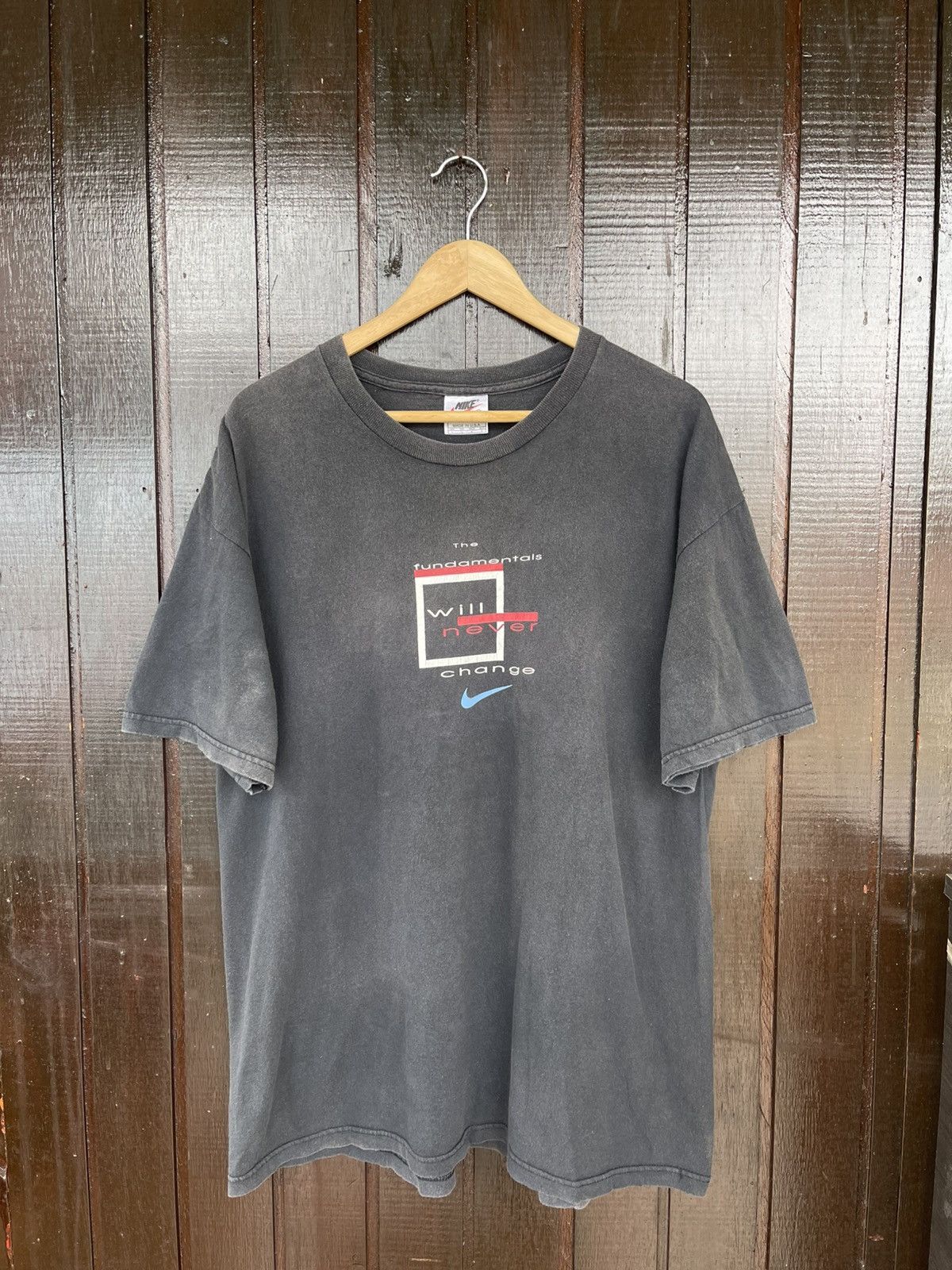 Vintage Vintage 90s Nike just do it tee Size US L / EU 52-54 / 3 - 6 Thumbnail