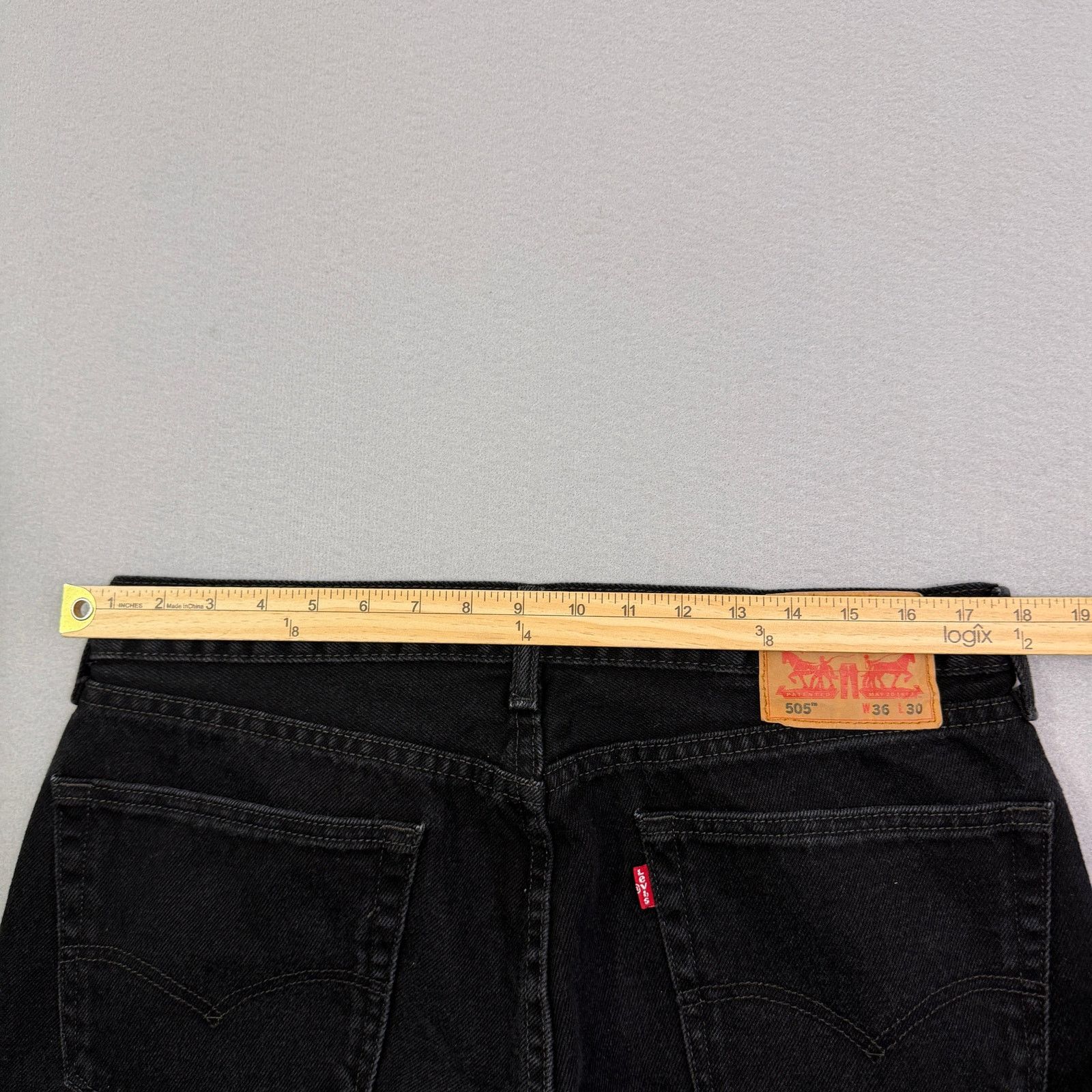 Levi's Levis 505 Jeans Men's 36x30 Black Straight Leg Denim Zip Fly Size US 36 / EU 52 - 7 Thumbnail