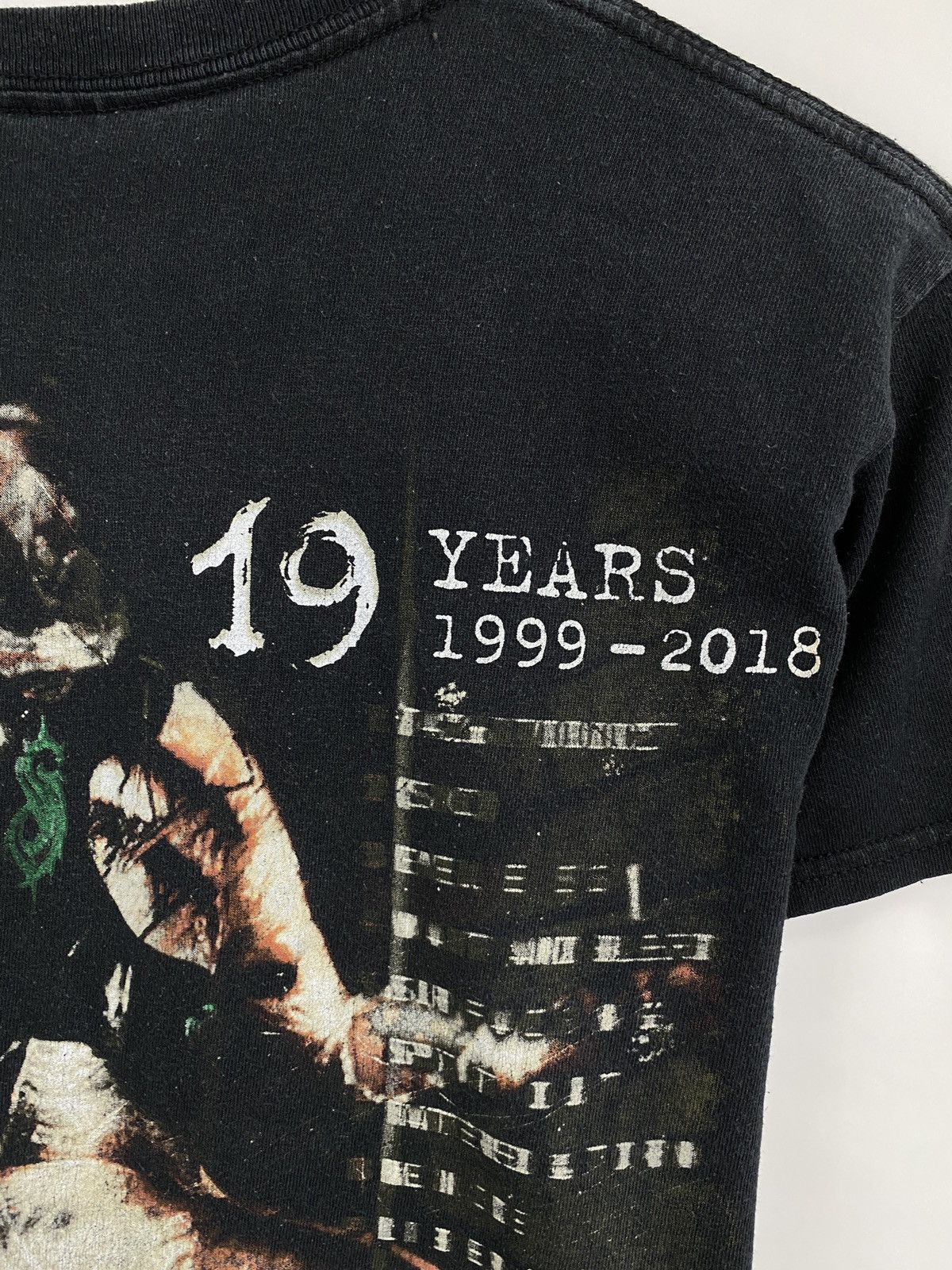 Slipknot Vintage Slipknot Debut Album 1999-2018 Rock Band T-Shirt Size US S / EU 44-46 / 1 - 7 Thumbnail