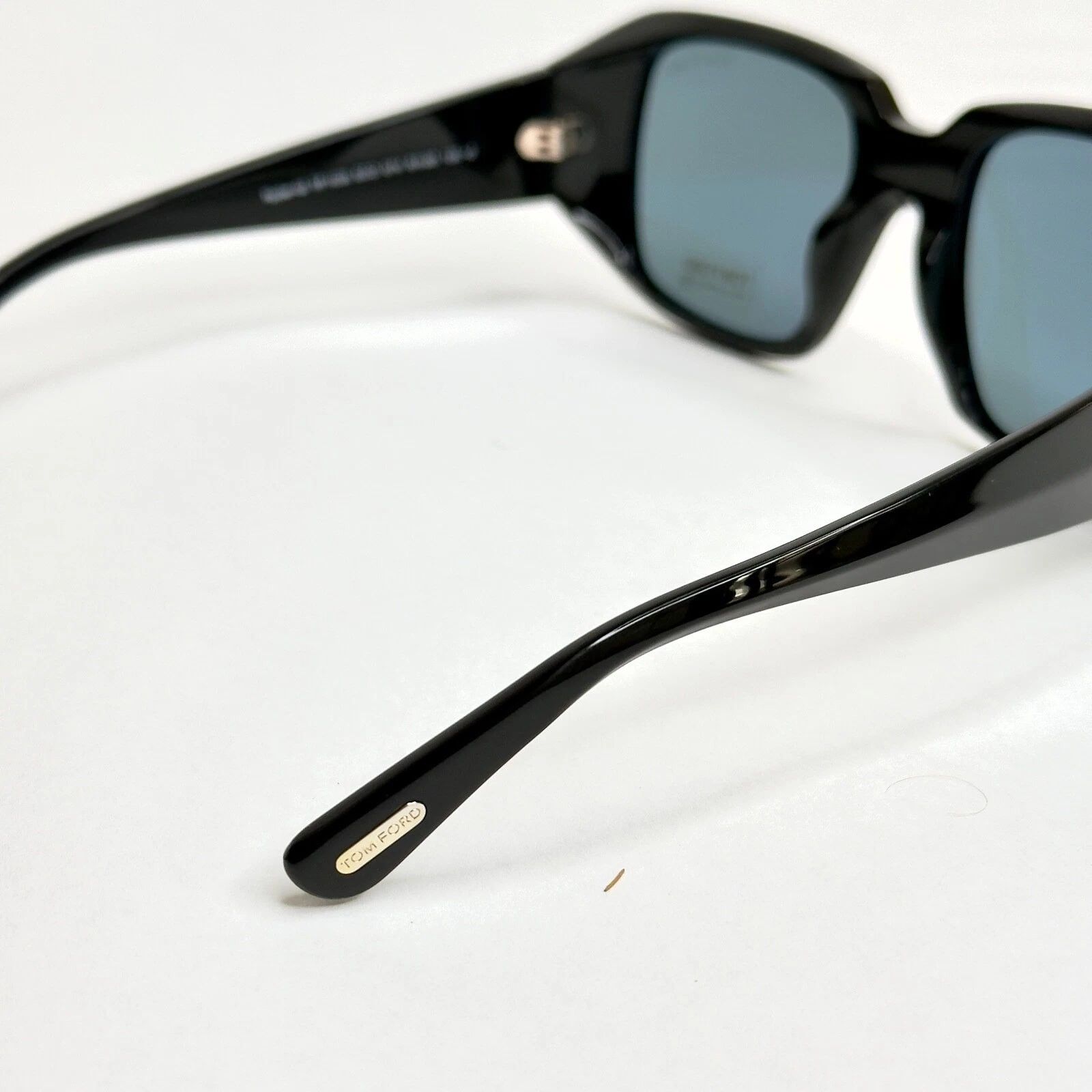 Tom Ford TOM FORD FT1035 RYDER-02 01V Black Modern Sunglasses 1035 Size ONE SIZE - 5 Thumbnail
