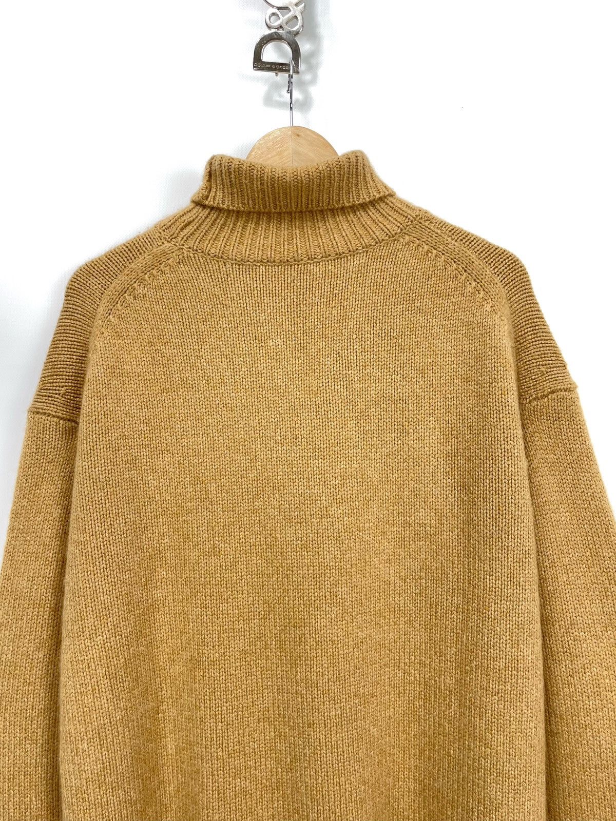 Celine Rare Vintage CELINE Cashmere Turtleneck Sweater – RelaxedFit Size S / US 4 / IT 40 - 8 Thumbnail