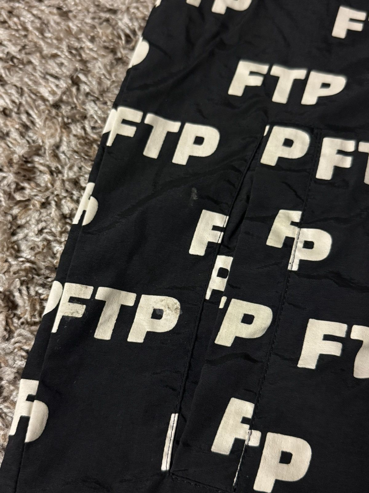 Fuck The Population FTP ALL OVER ANORAK LARGE BLACK Size US L / EU 52-54 / 3 - 9 Thumbnail