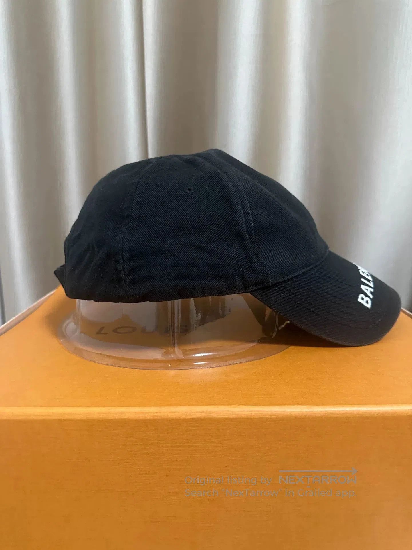 Balenciaga Balenciaga Logo Embroidered Black Baseball Cap. Size ONE SIZE - 4 Thumbnail