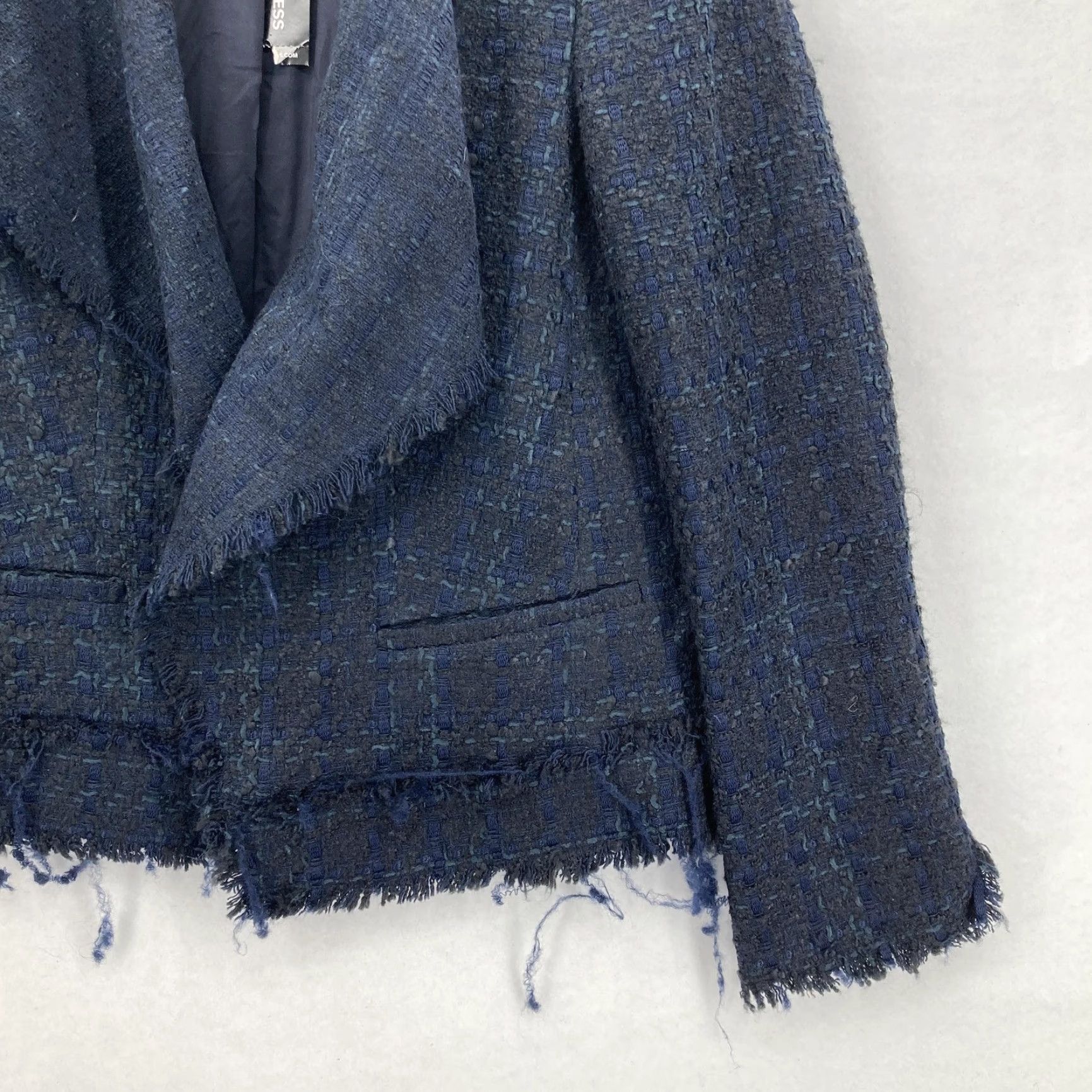 Express VINTAGE Express Blazer Womens Small Navy Blue Tweed Boucle Fringe Open Front Jacket NWT Size S / US 4 / IT 40 - 3 Thumbnail