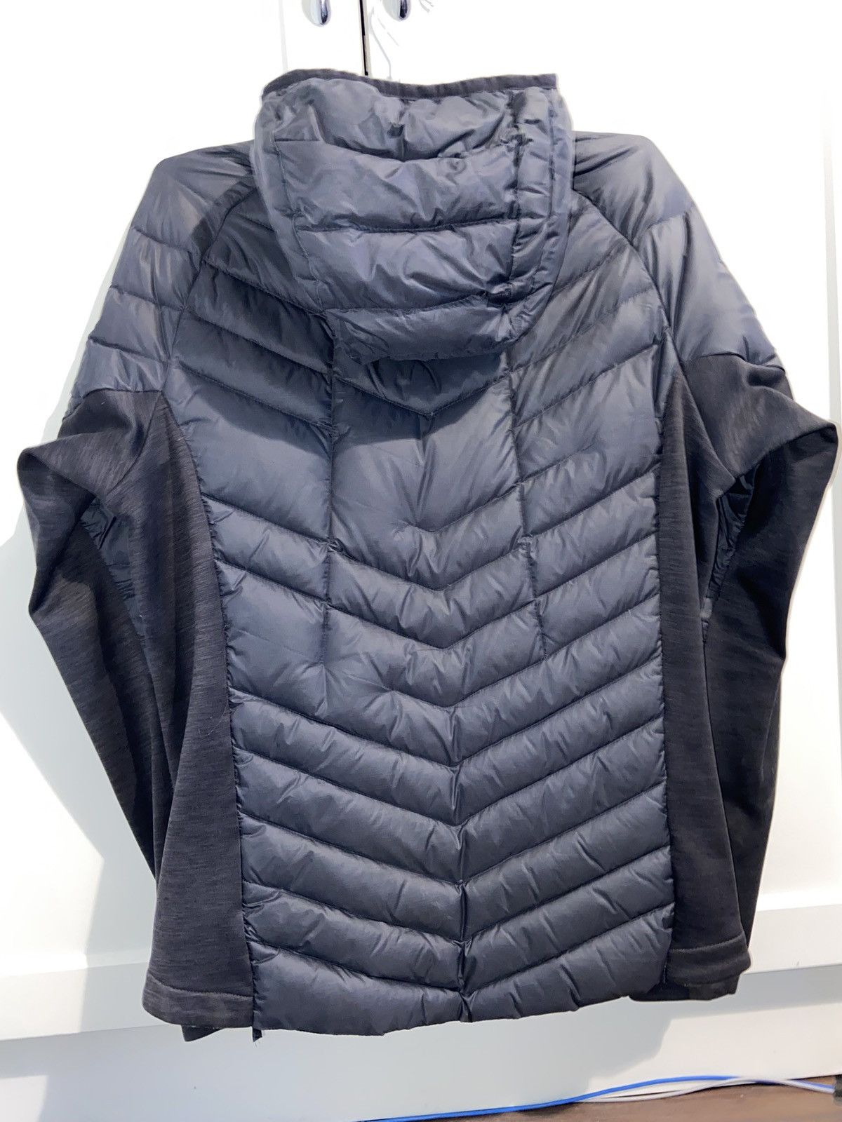 Berghaus Light Berghaus Down puffer jacket Size US M / EU 48-50 / 2 - 3 Thumbnail