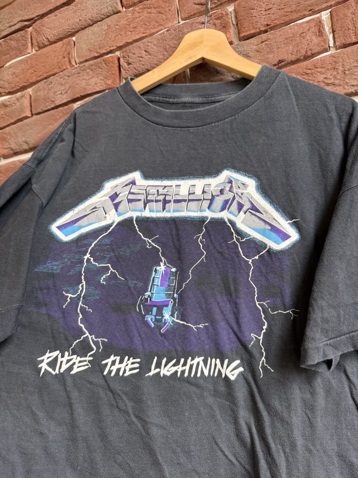Band Tees Metallica Ride The Lightning Metal Band 90s Vintage T-Shirt Size US L / EU 52-54 / 3 - 4 Thumbnail