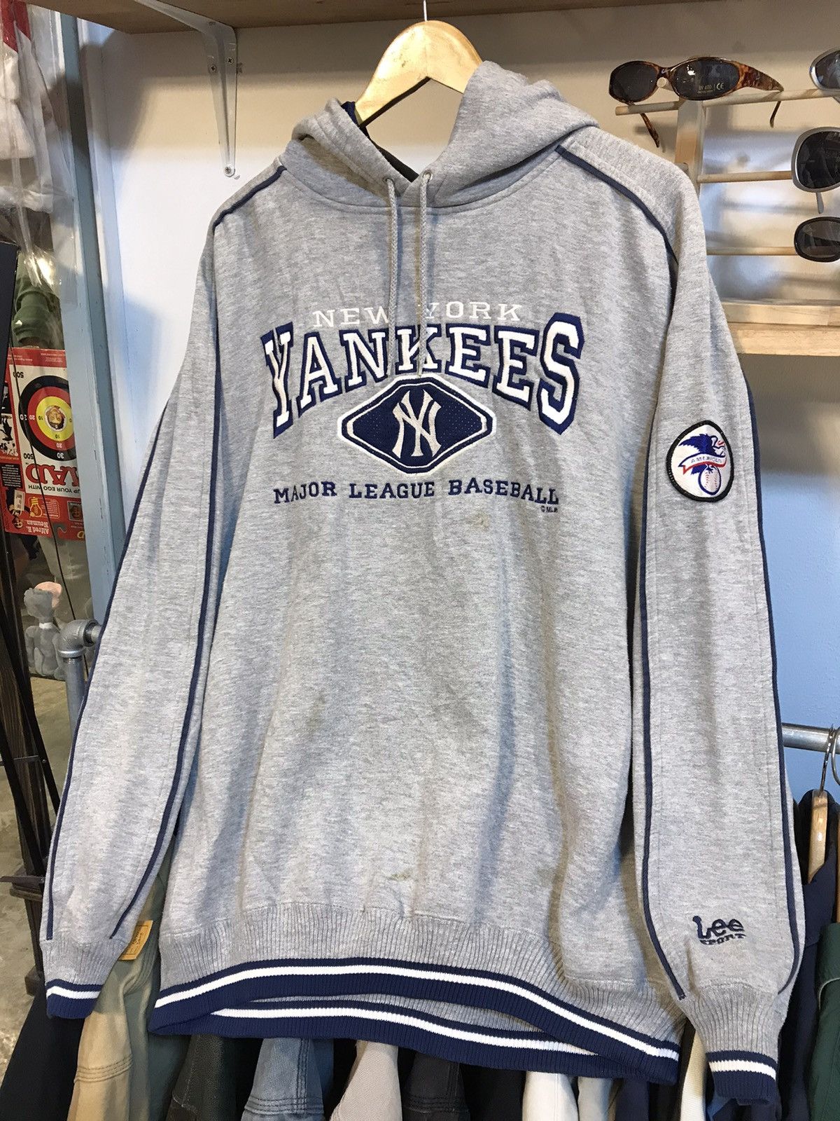 Lee × Vintage Vintage Y2K New York Yankees Hoodie Sweatshirt Size US XL / EU 56 / 4 - 1 Thumbnail