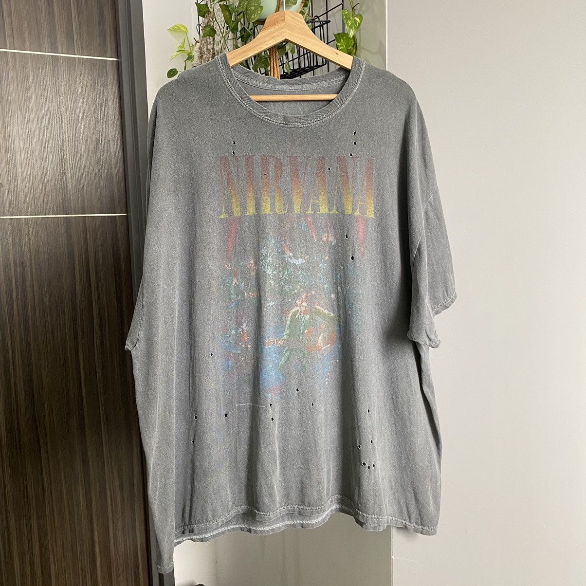 Nirvana Thrashed Faded Nirvana Kurt Cobain ERD GRUNGE OVERSIZED TEE Size US XXL / EU 58 / 5 - 1 Thumbnail