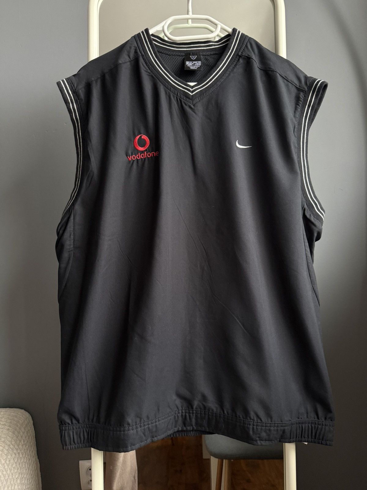 Nike Nike Golf Vodafone Logo Vest Black XL Vintage Sports Size US XL / EU 56 / 4 - 1 Thumbnail
