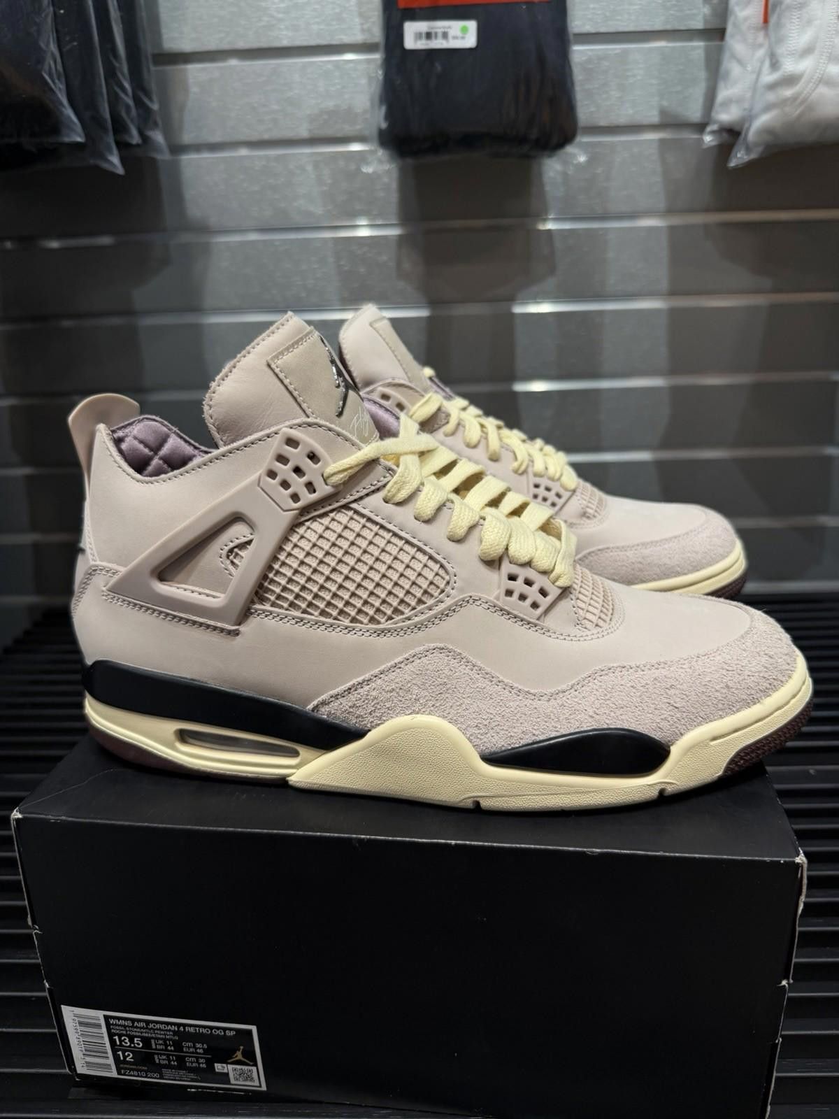 Nike Size 13.5W/12M - Jordan 4 Retro OG SP A Ma Maniére Size US 12 / IT 42 - 2 Thumbnail