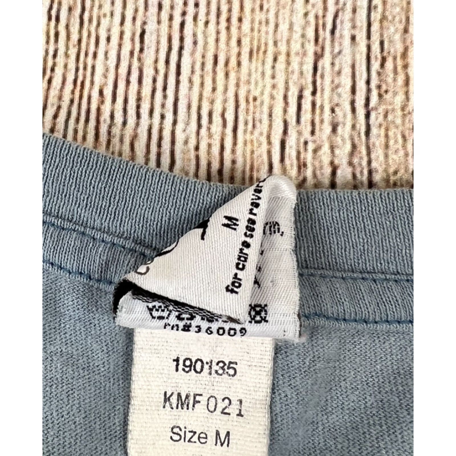 Calvin Klein VINTAGE Calvin Klein Jeans CK Vintage Blue T Shirt M Distressed Men Blue Shirt CK Vintage Distressed Mens Size US M / EU 48-50 / 2 - 3 Thumbnail