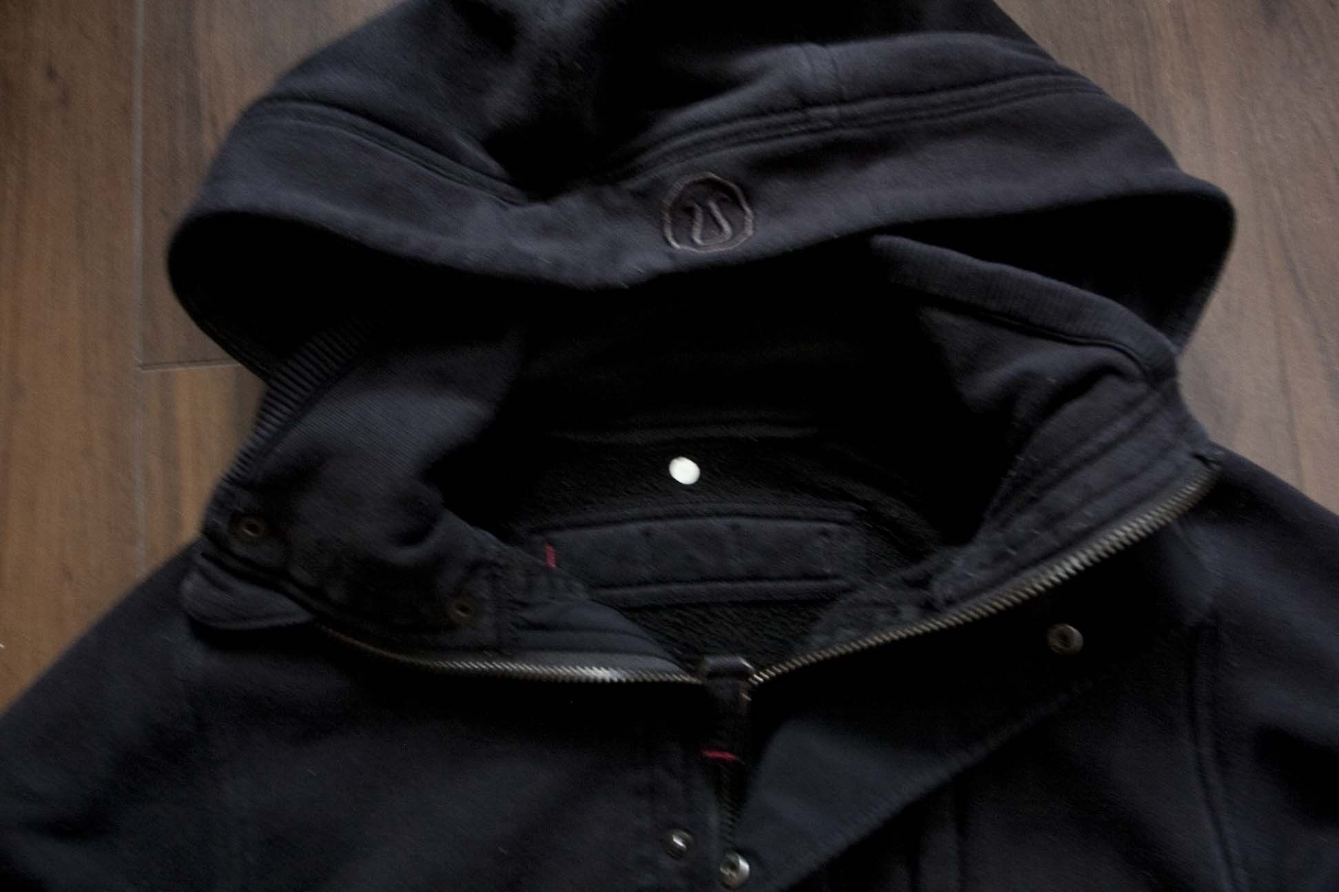 Lululemon Lululemon Jacket Full Zip Size M Black Hooded Size US M / EU 48-50 / 2 - 2 Thumbnail