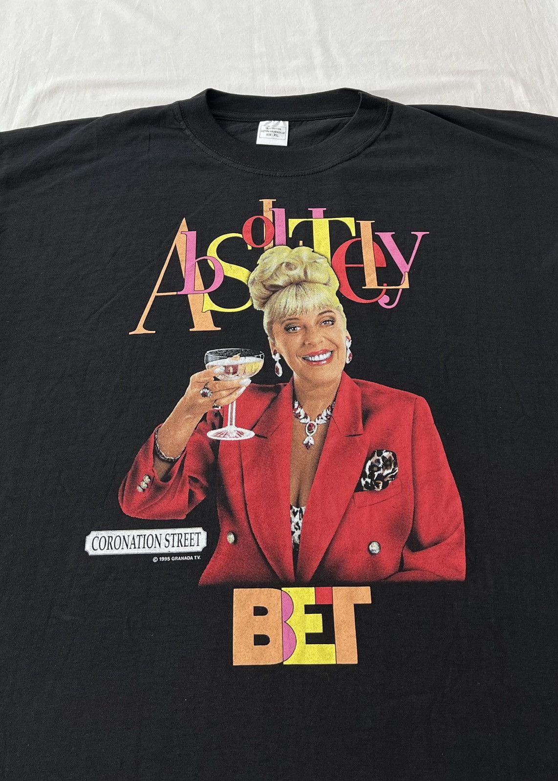 Vintage Vintage 1995 Coronation Street Absolutely Bet TV Show Tee Size US XL / EU 56 / 4 - 3 Thumbnail