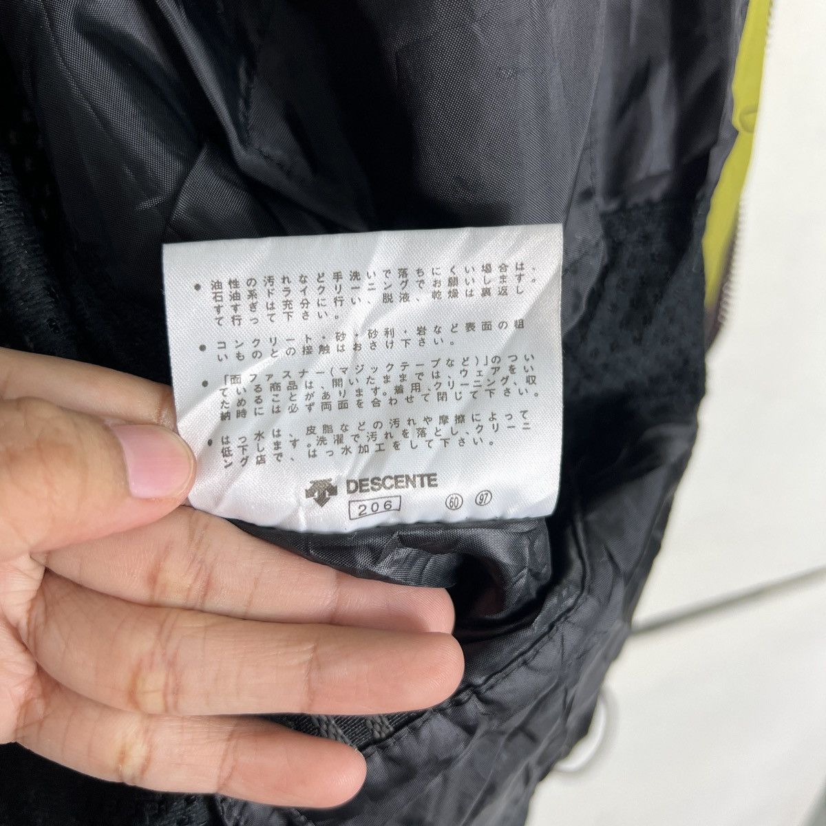 Descente 🔥 A SEVEN DESCENTE TECHNICAL TECHWEAR HOODIE JACKET Size US L / EU 52-54 / 3 - 19 Thumbnail
