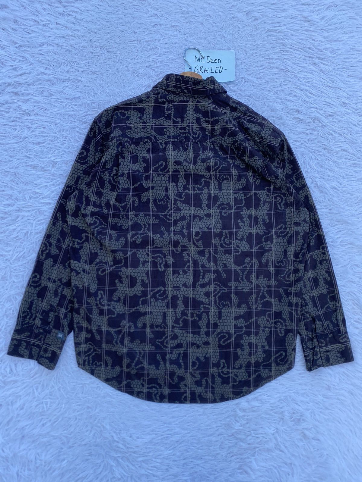 Helly Hansen Rare Helly Hansen Camo Button Ups Shirt Size US M / EU 48-50 / 2 - 16 Thumbnail