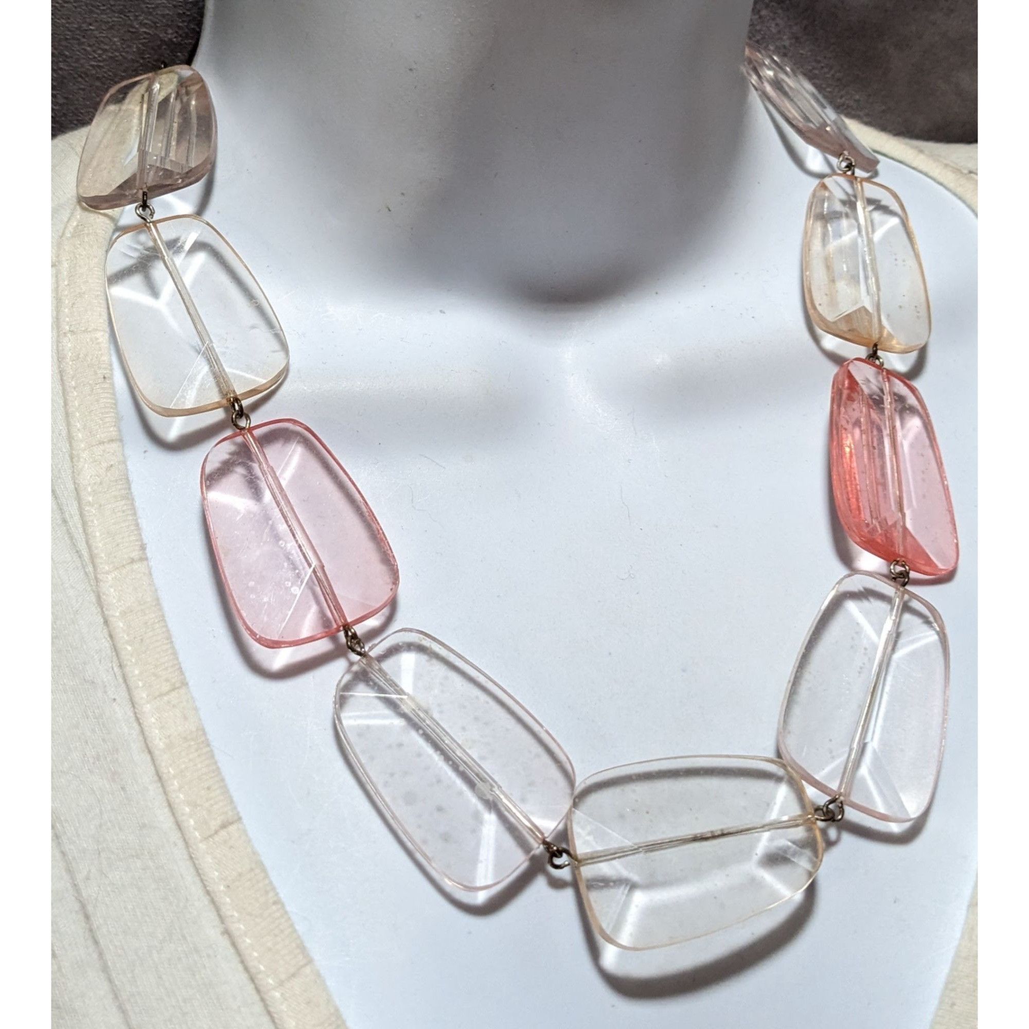 Other Chunky Pink And Clear Gemmed Statement Necklace Size ONE SIZE - 5 Thumbnail