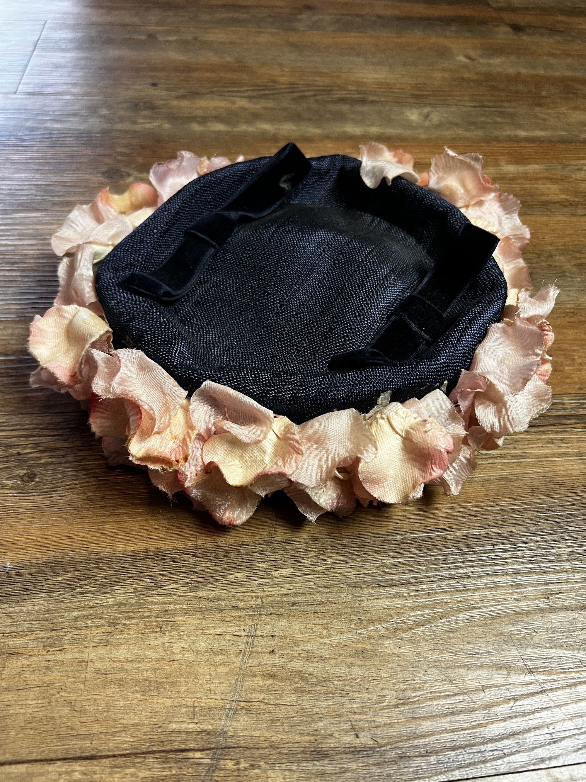 Vintage Vintage 1950's Union Made Navy Blue Straw + Pink Floral Hat Size ONE SIZE - 7 Thumbnail