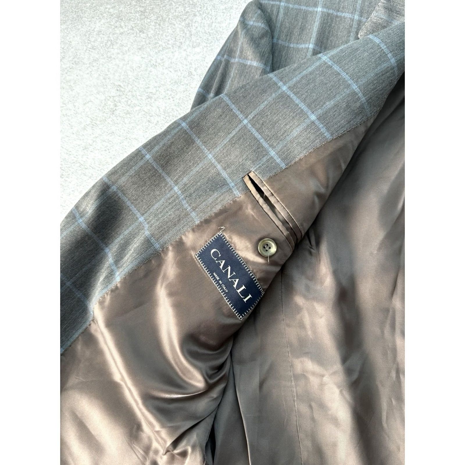 Canali CANALI Men’s Gray Windowpane Woolmark Blazer Sport Coat Jacket L Canali Gray Wool Jacket Men’s Suit Coat Blazer 52 Italy Mens Wool Blazer Size 42R - 6 Thumbnail