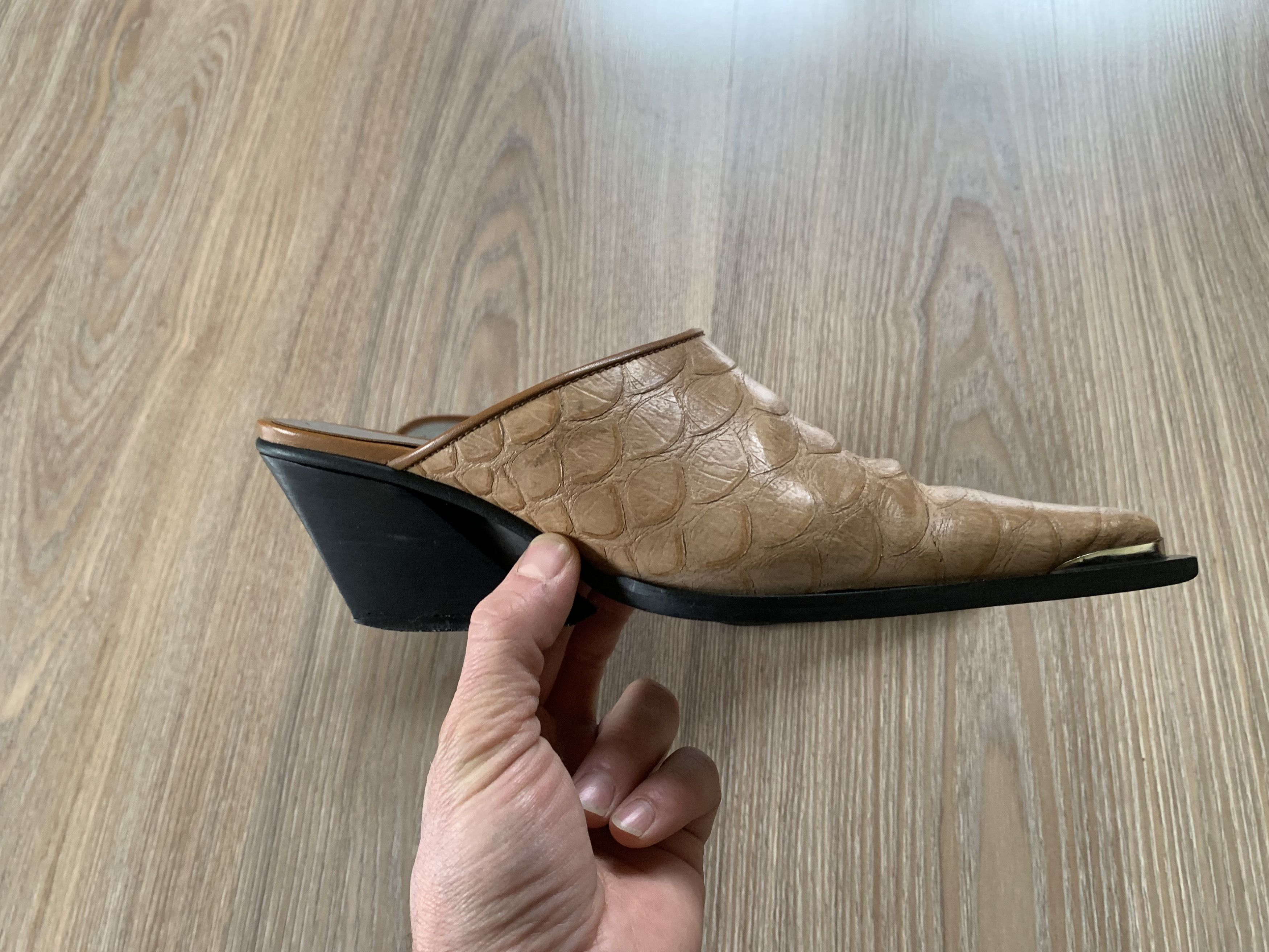 Handmade Women's Italian Leather Crocodile Alligator Skin Mule Size US 5 / IT 35 - 4 Thumbnail
