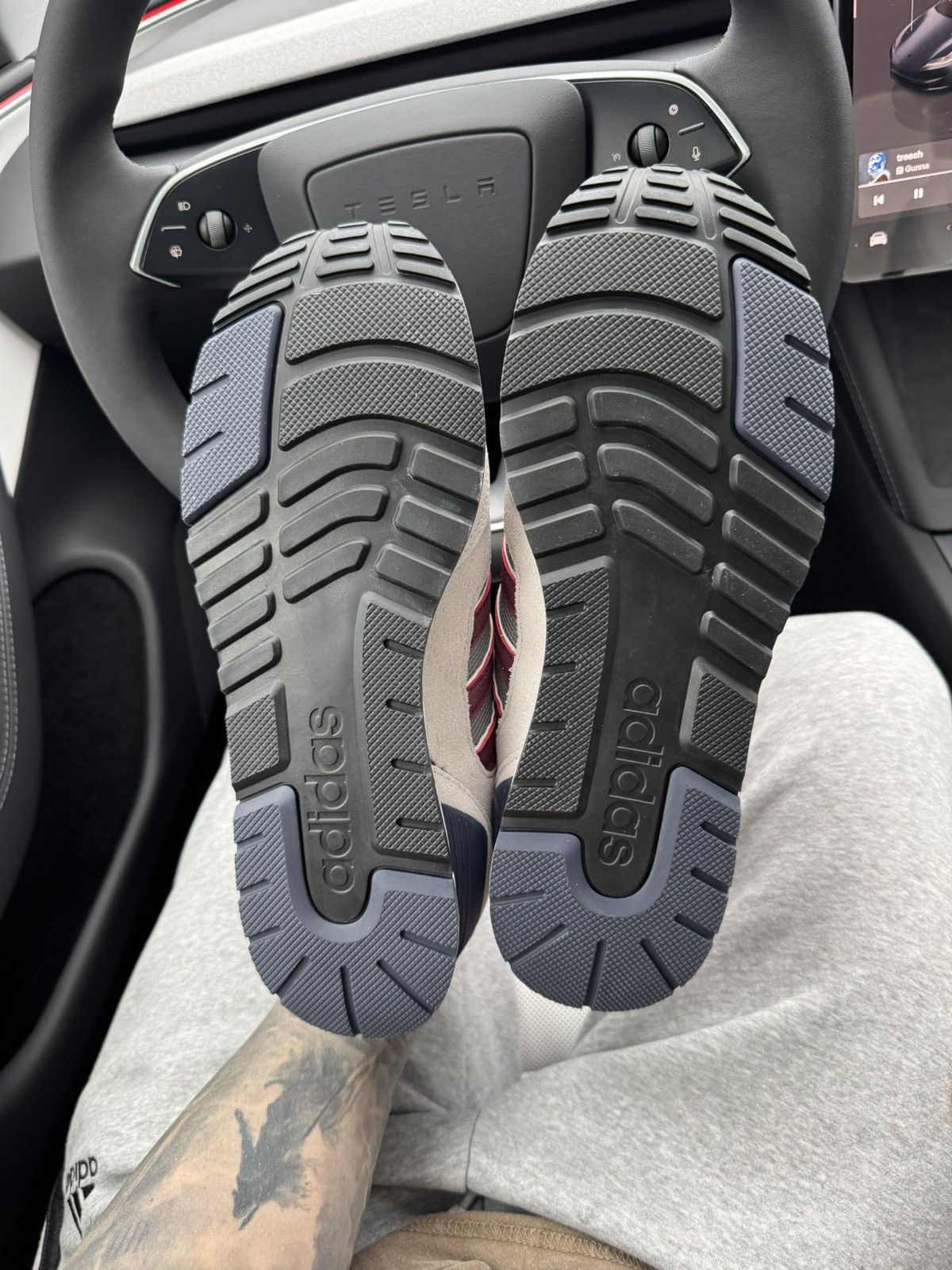 Adidas Adidas Run 80s Size US 10.5 / EU 43-44 - 3 Thumbnail