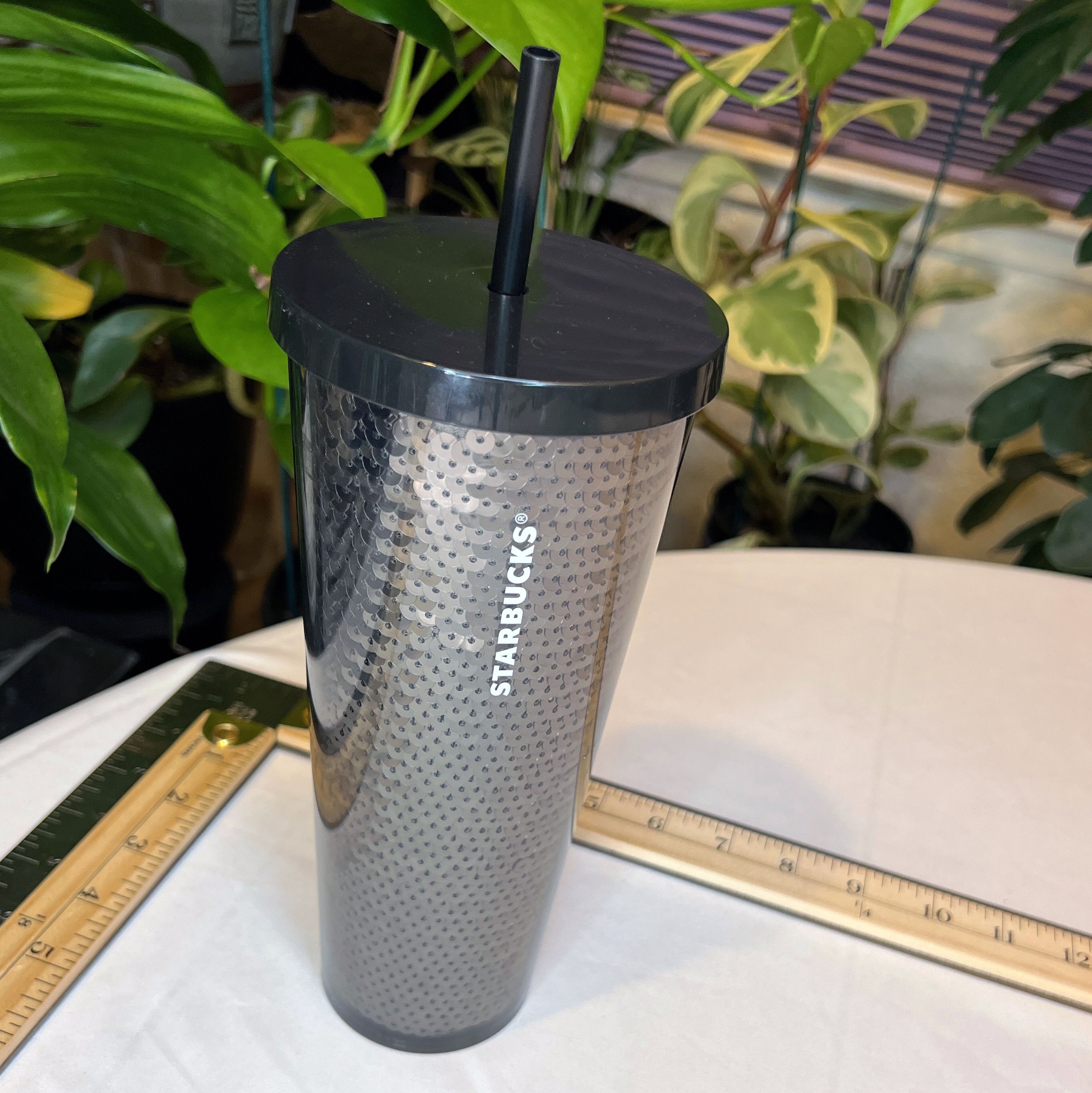 Designer Starbucks Coffee Black Sequin 24 oz Tumbler Venti w/ Straw Size ONE SIZE - 4 Thumbnail