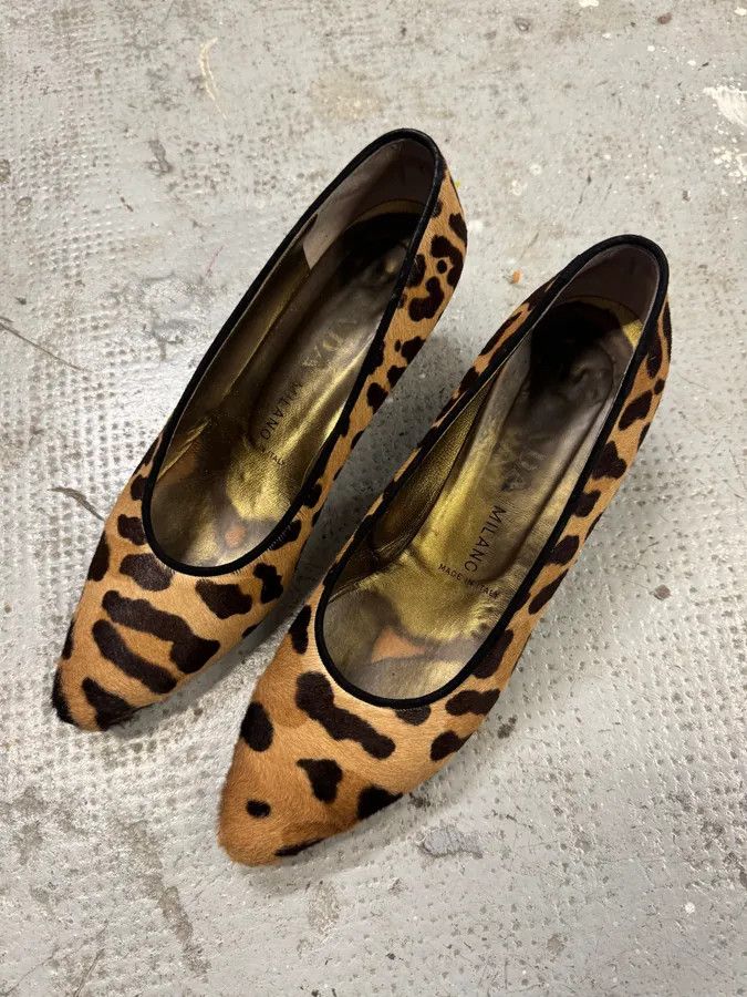 Designer × Prada × Vintage 2000s Prada Pony Hair Leopard Heels Pumps Size US 8 / IT 38 - 3 Thumbnail