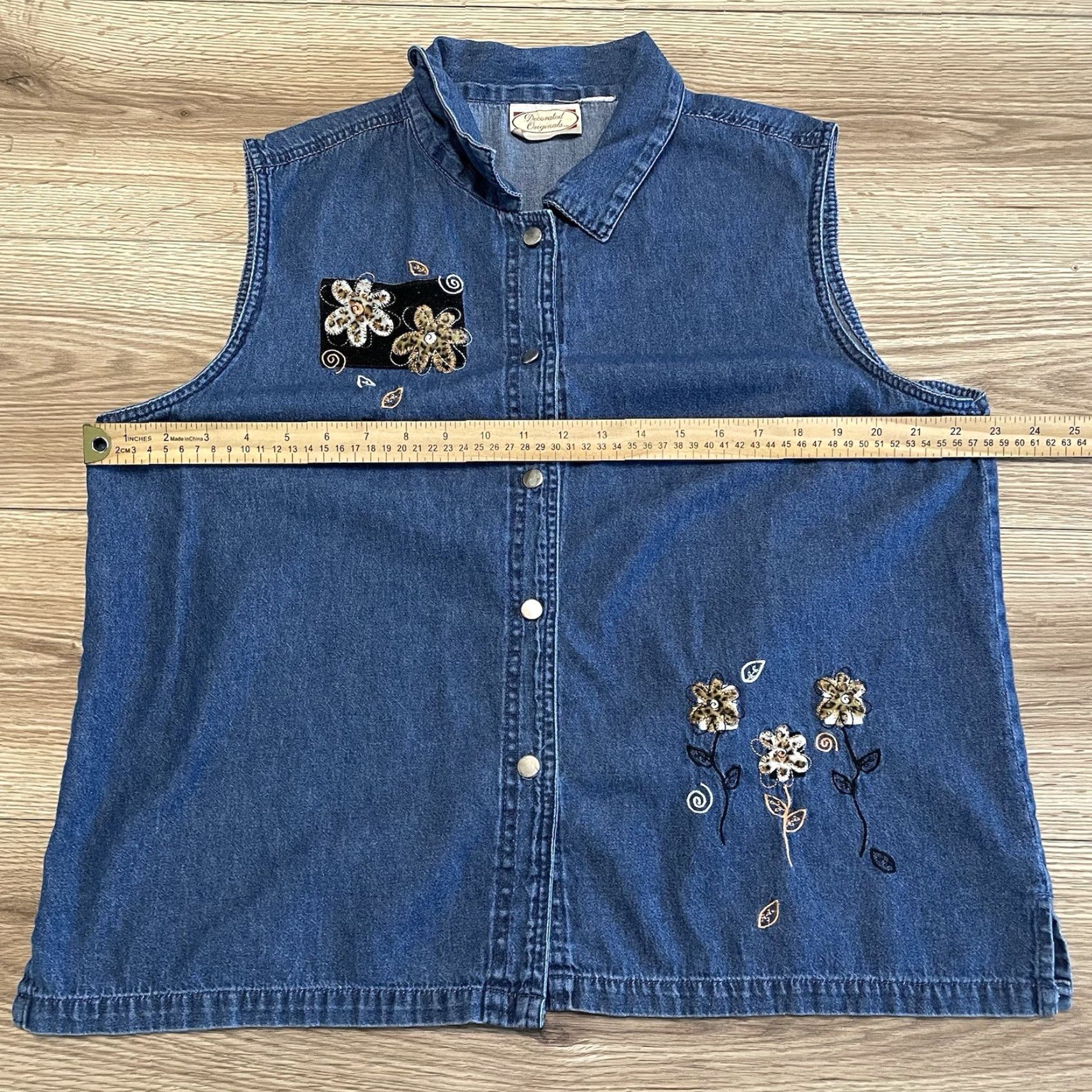 Vintage VINTAGE Jean Denim Vest Women's L Blue Floral Designer Button Closure Cotton Basic Jacket Size L / US 10 / IT 46 - 7 Thumbnail