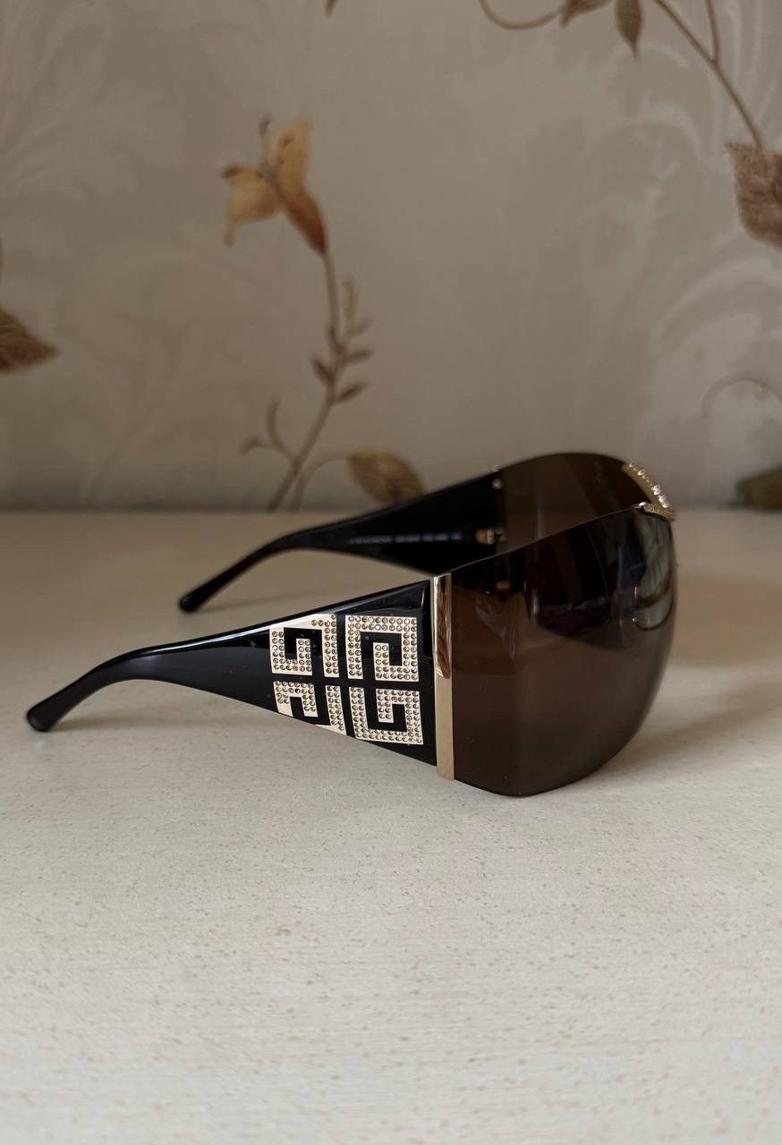 Givenchy Givenchy y2k Rhinestone Sunglasses SGV351S Size ONE SIZE - 2 Thumbnail