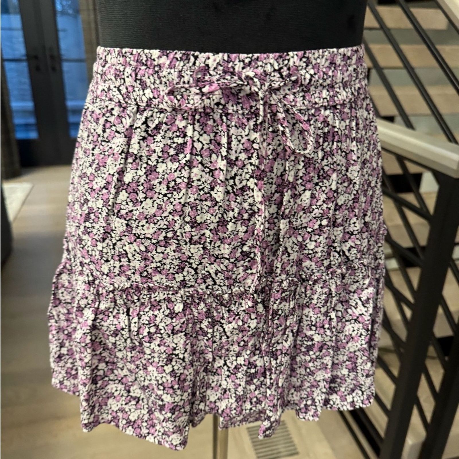Zara Y2K Zara Floral Purple Skort with shorts underneath size S Size 25" / US 0 / IT 36 - 6 Thumbnail
