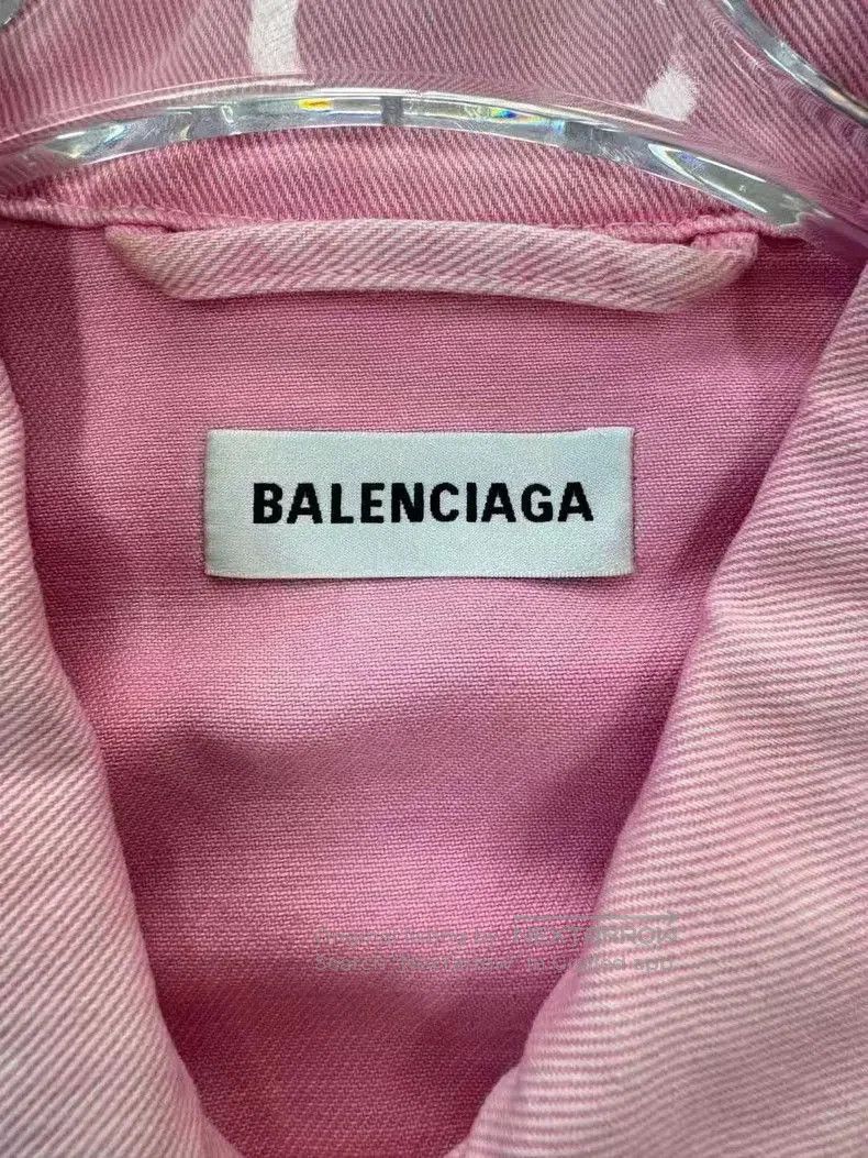 Balenciaga Balenciaga Pink Logo Denim Jacket. Size US XS / EU 42 / 0 - 3 Thumbnail