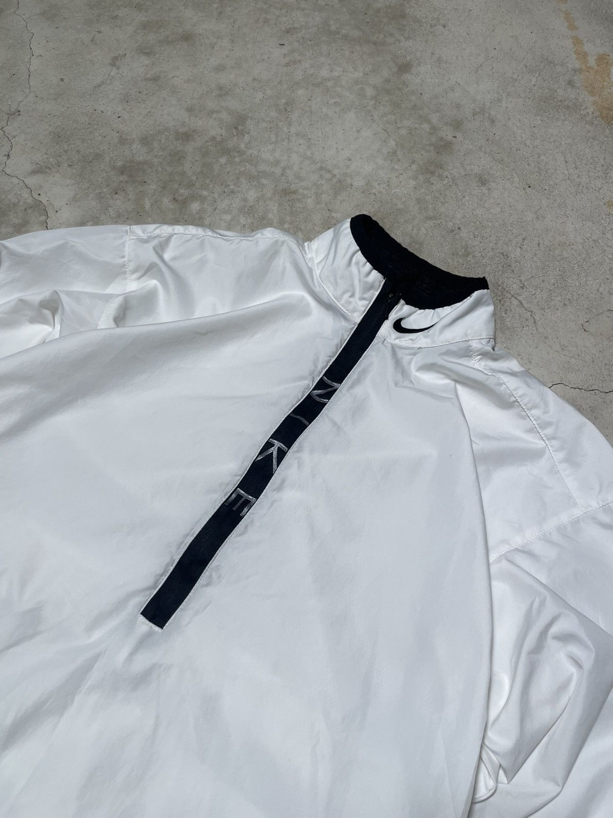 Nike × Vintage 90’s White Nike Lightweight Pullover Windbreaker Size US M / EU 48-50 / 2 - 2 Thumbnail