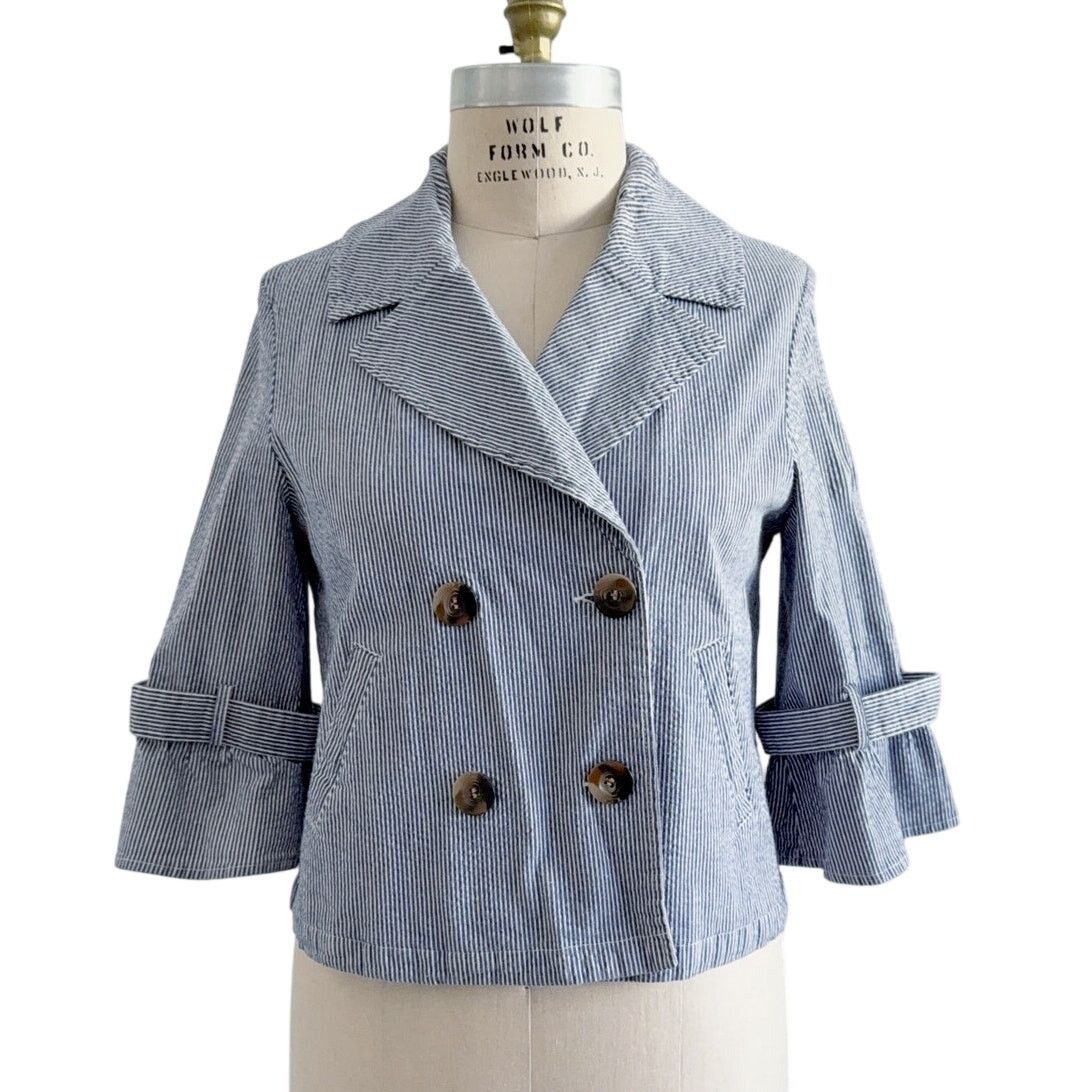 AMI AMI Seersucker Double Breasted Cropped Jacket L Size L / US 10 / IT 46 - 1 Thumbnail