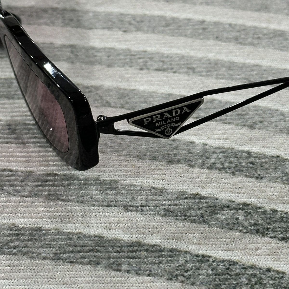 Prada PRADA 0PR 14YS 1AB30L SUNGLASSES Size ONE SIZE - 5 Thumbnail