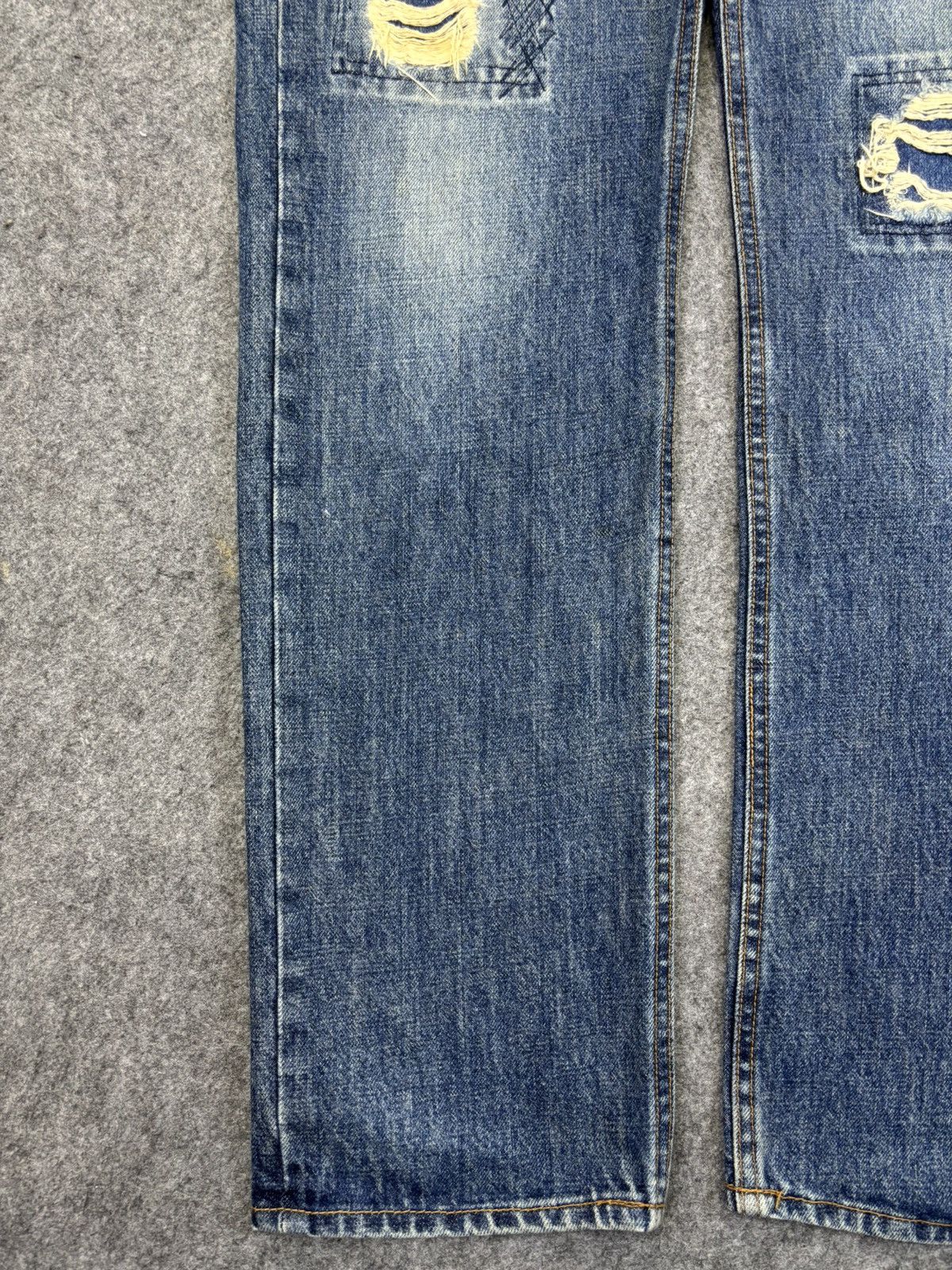 Beams Plus 💥Denim Art💥BEAMS Japan Patchwork Distressed Denim F872 Size US 31 - 6 Thumbnail