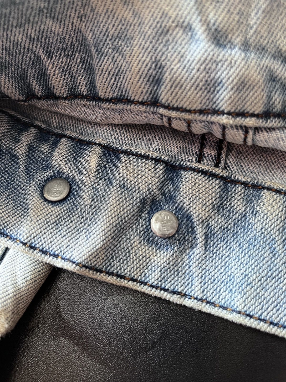 Levi's 1980s Levis Distressed denim jacket Size US S / EU 44-46 / 1 - 10 Thumbnail