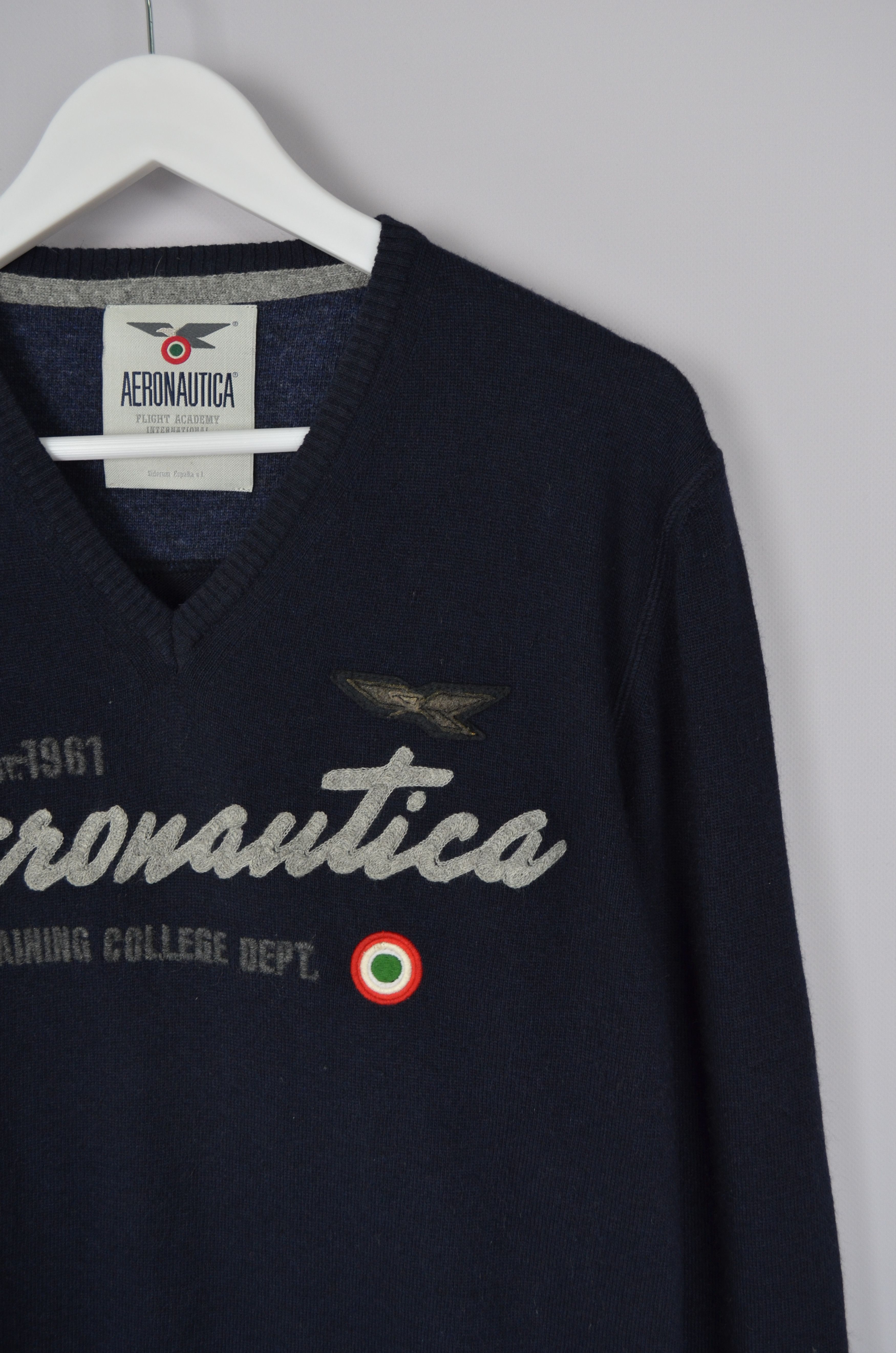 Aeronautica Militare × Designer Aeronautica Militare Wool Blend Navy V-Neck Sweater Jumper Size US L / EU 52-54 / 3 - 3 Thumbnail