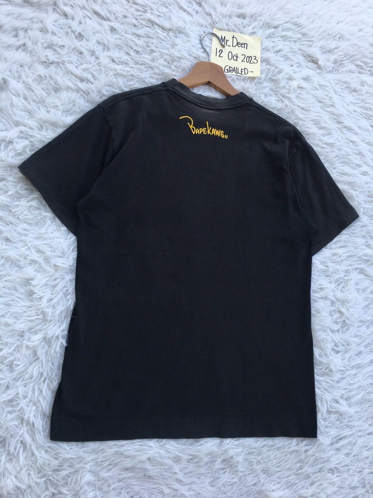 Bape × Kaws Vintage SS2006 Bape x Kaws Baby Milo Giraffe Tee Size US M / EU 48-50 / 2 - 21 Thumbnail