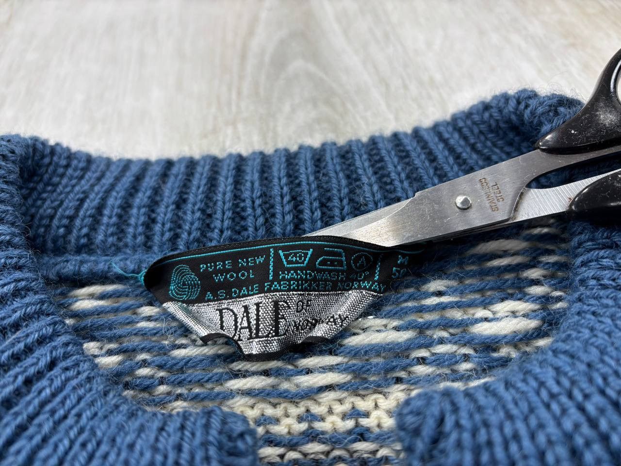 Dale Of Norway × Vintage Mens cardigan Dale of Norway Size M Size US M / EU 48-50 / 2 - 5 Thumbnail