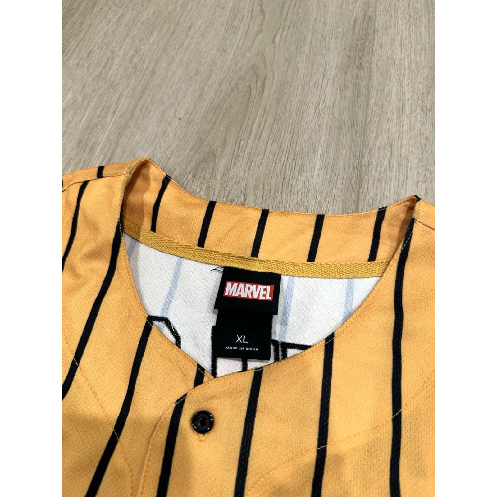 Vintage VINTAGE Marvel Wolverine 74 Howlett Button Up Gold Black Stripe Baseball Jersey Men XL Shirt Mens Gold Stripe Size US XL / EU 56 / 4 - 7 Thumbnail