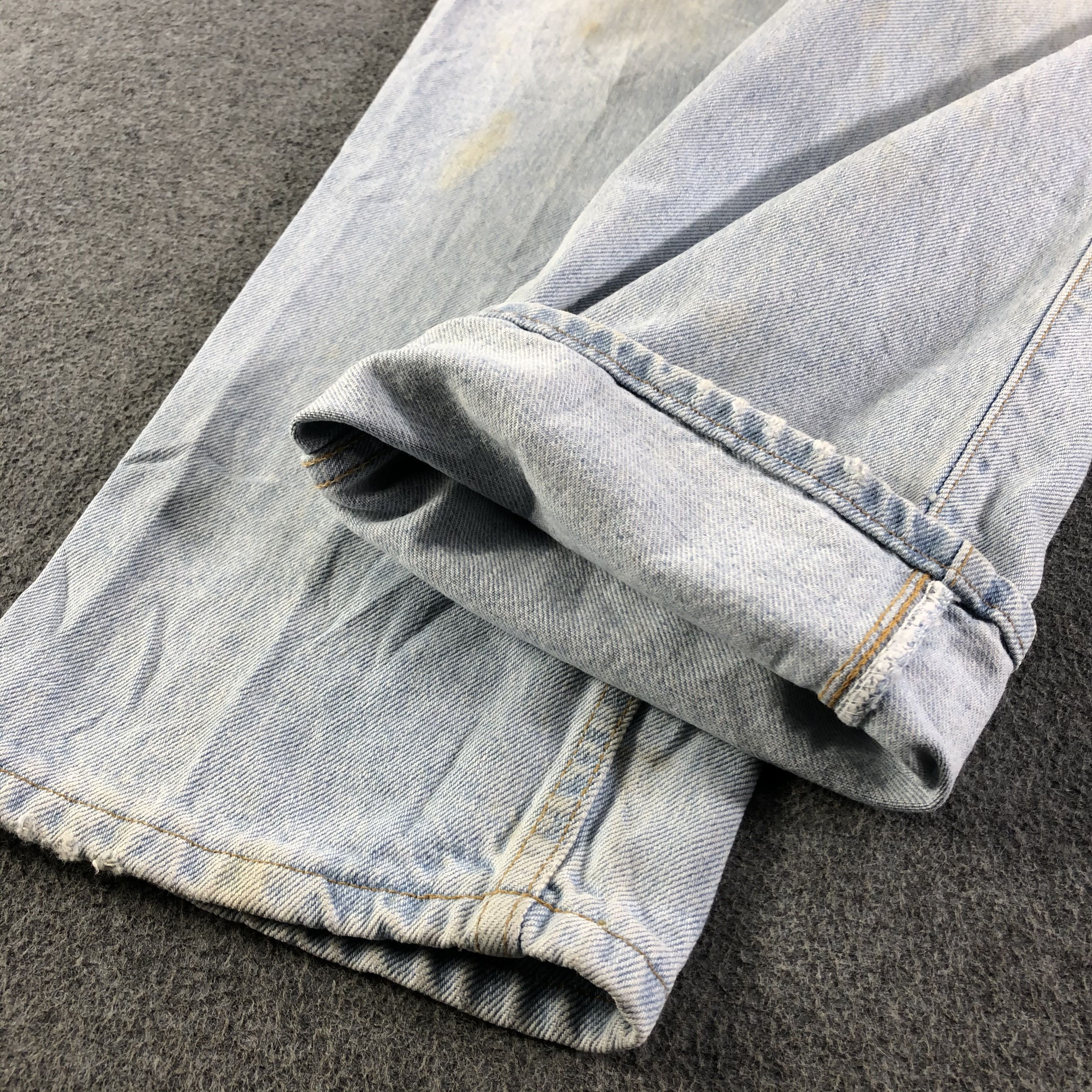 Levi's Vintage Light Wash Levis Jeans-J3145 Size US 37 - 6 Thumbnail