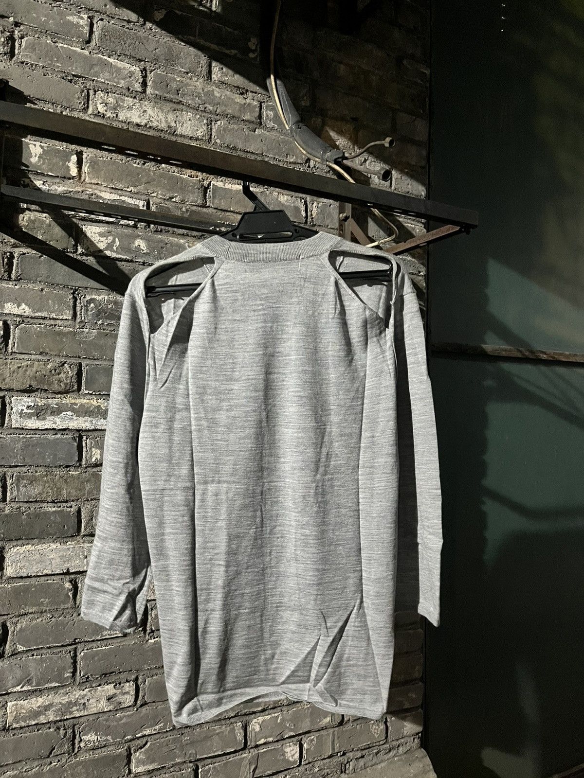 Comme des Garcons Homme Plus Comme des Garçons Homme Plus Shoulder Cutout Knit Size US S / EU 44-46 / 1 - 3 Thumbnail