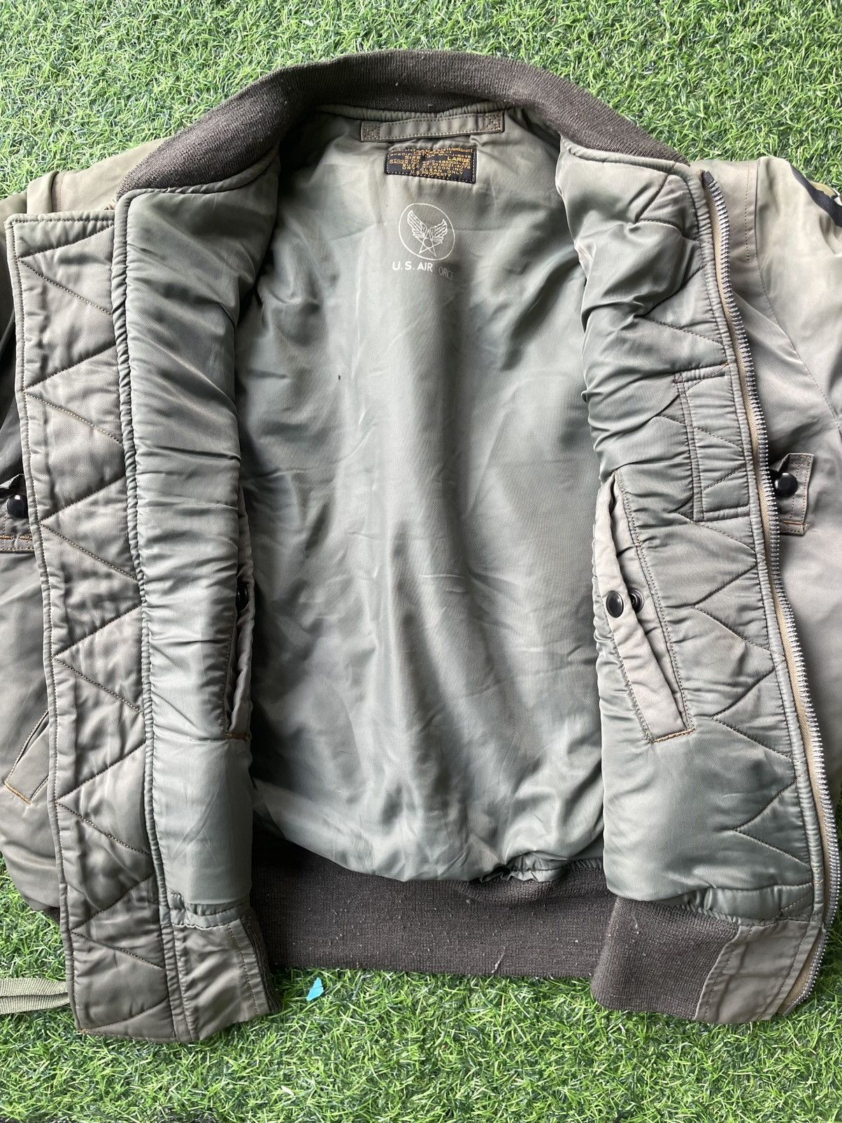 Buzz Rickson's BUZZ RICKSON’S MA-1 Bomber Flight Jacket Khaki /Olive-TOYO Size US L / EU 52-54 / 3 - 2 Thumbnail