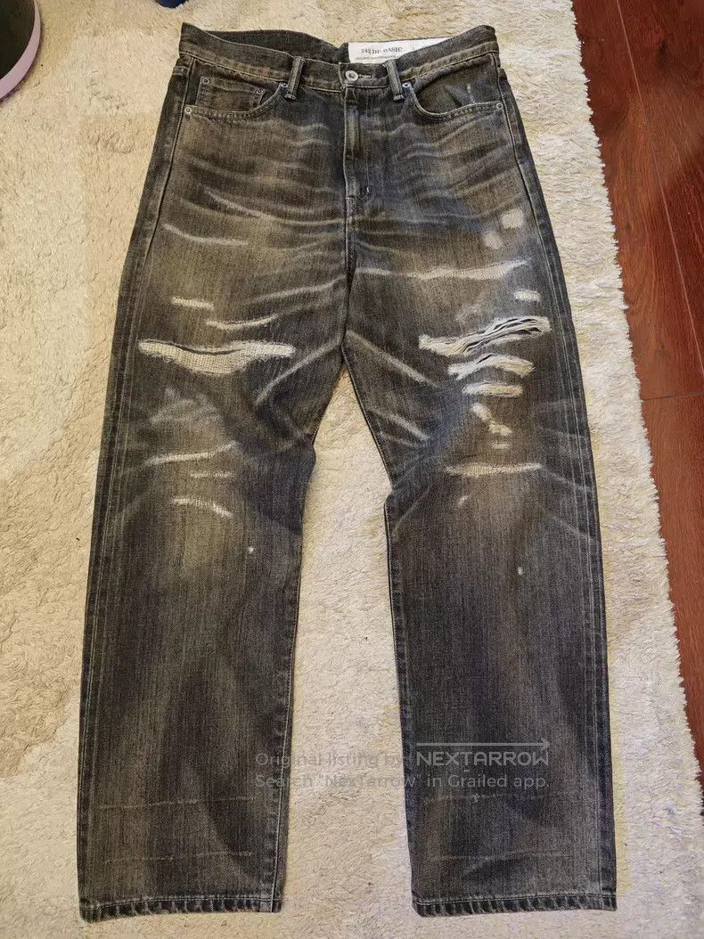 Neighborhood Neighborhood size S jeans Size US 27 - 1 Thumbnail