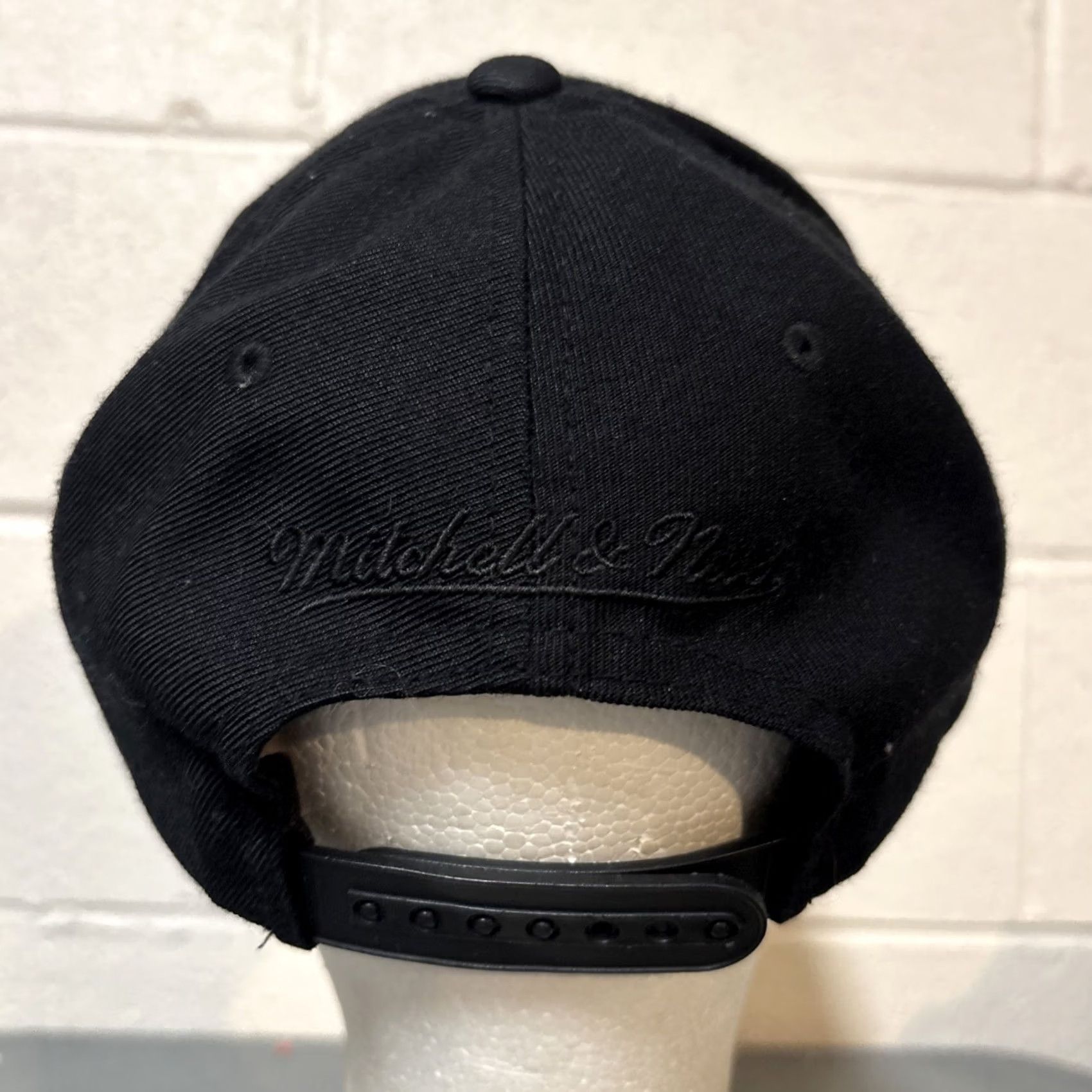 Mitchell & Ness Mitchell & Ness NBA Brooklyn Nets Black Snapback Hat Cap Embroidered Size ONE SIZE - 5 Thumbnail