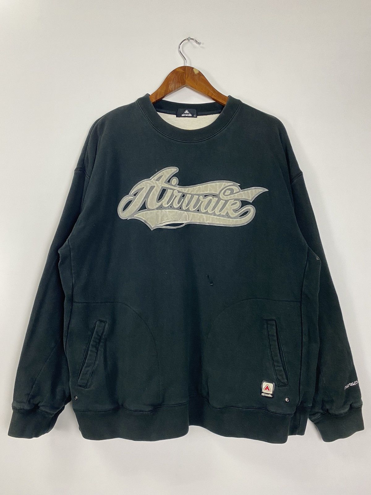Airwalk × Vintage Vintage Airwalk Sweater Size US L / EU 52-54 / 3 - 3 Thumbnail