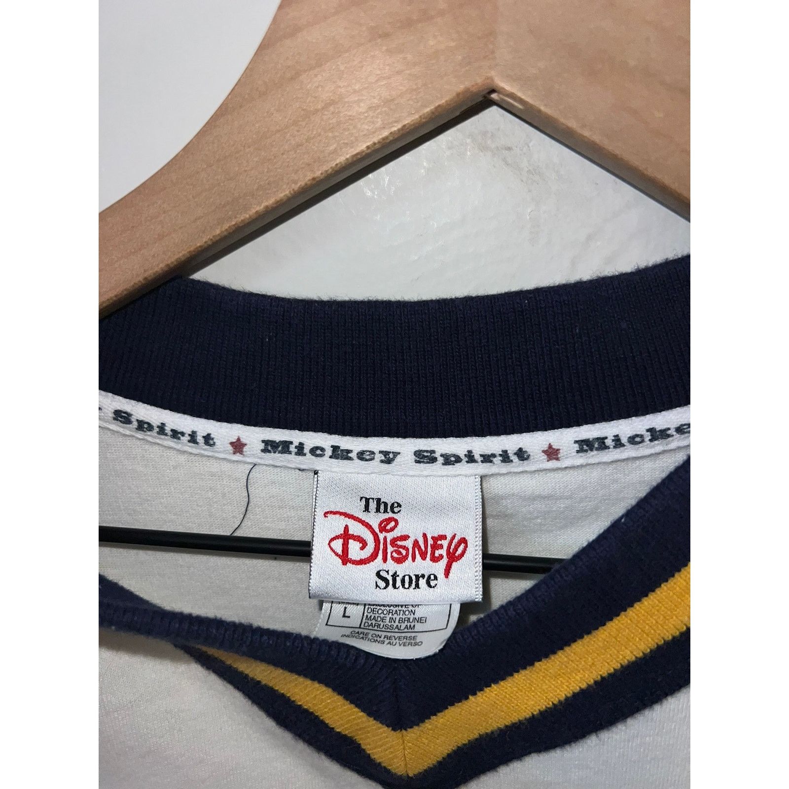 Disney Vintage Mickey Mouse Polo Shirt The Disney Store White VTG L Size US L / EU 52-54 / 3 - 6 Thumbnail