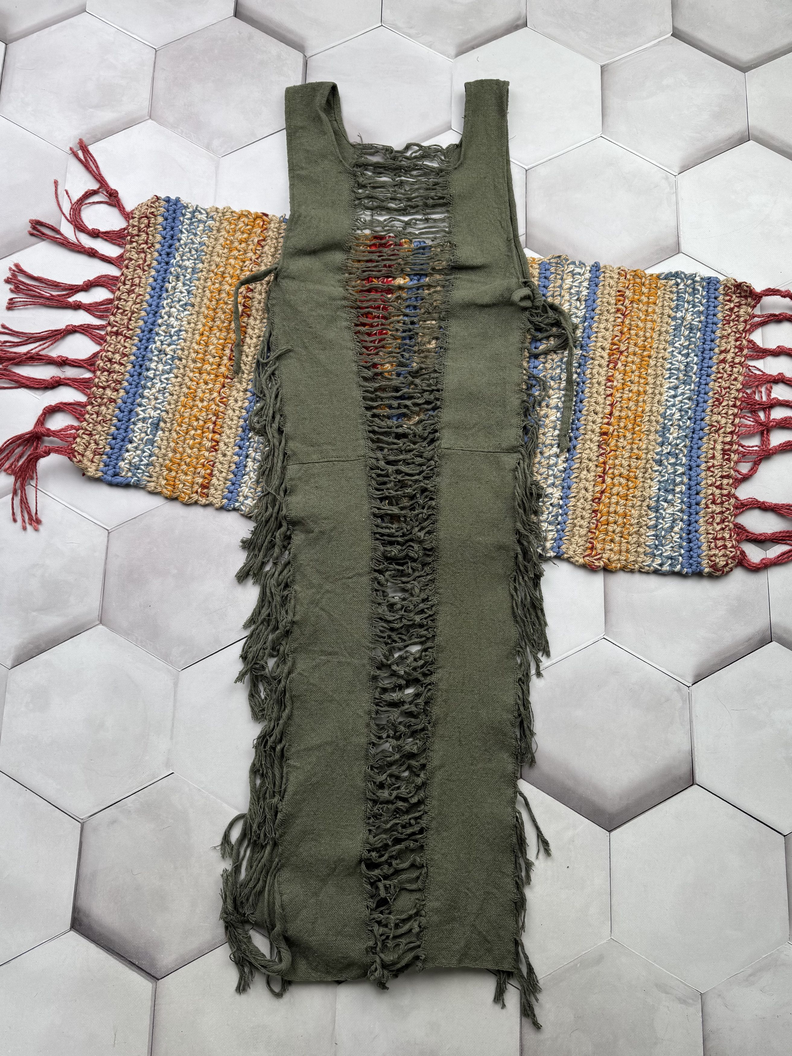 Japanese Brand Vintage Distressed Midi Dress (ES9) Size XS / US 0-2 / IT 36-38 - 1 Thumbnail
